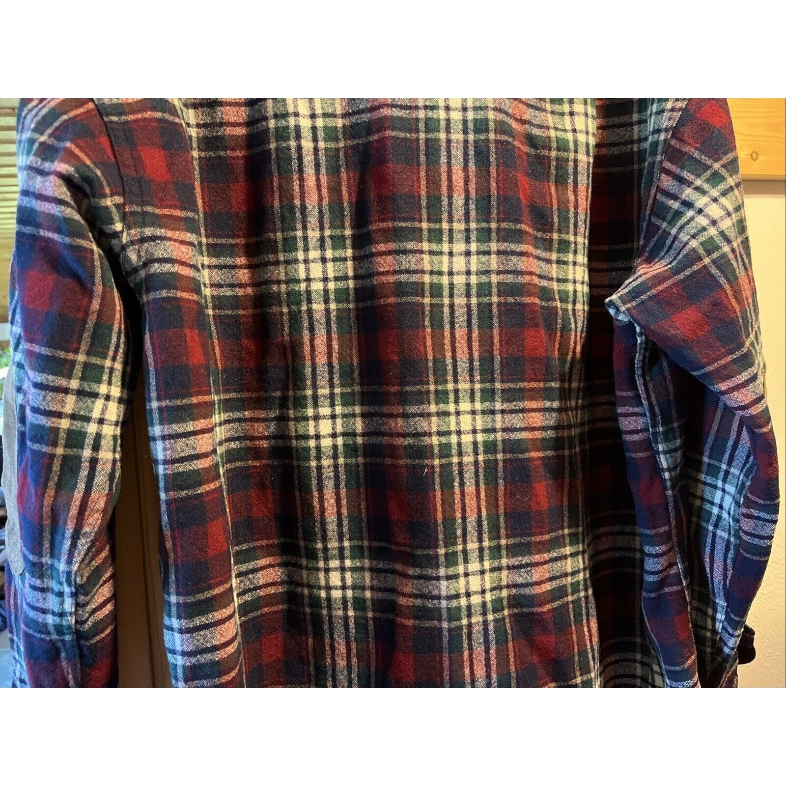Pendleton Pendleton Men's Shirt L Red Plaid Button Wool Outdoor Travel Size US L / EU 52-54 / 3 - 10 Thumbnail