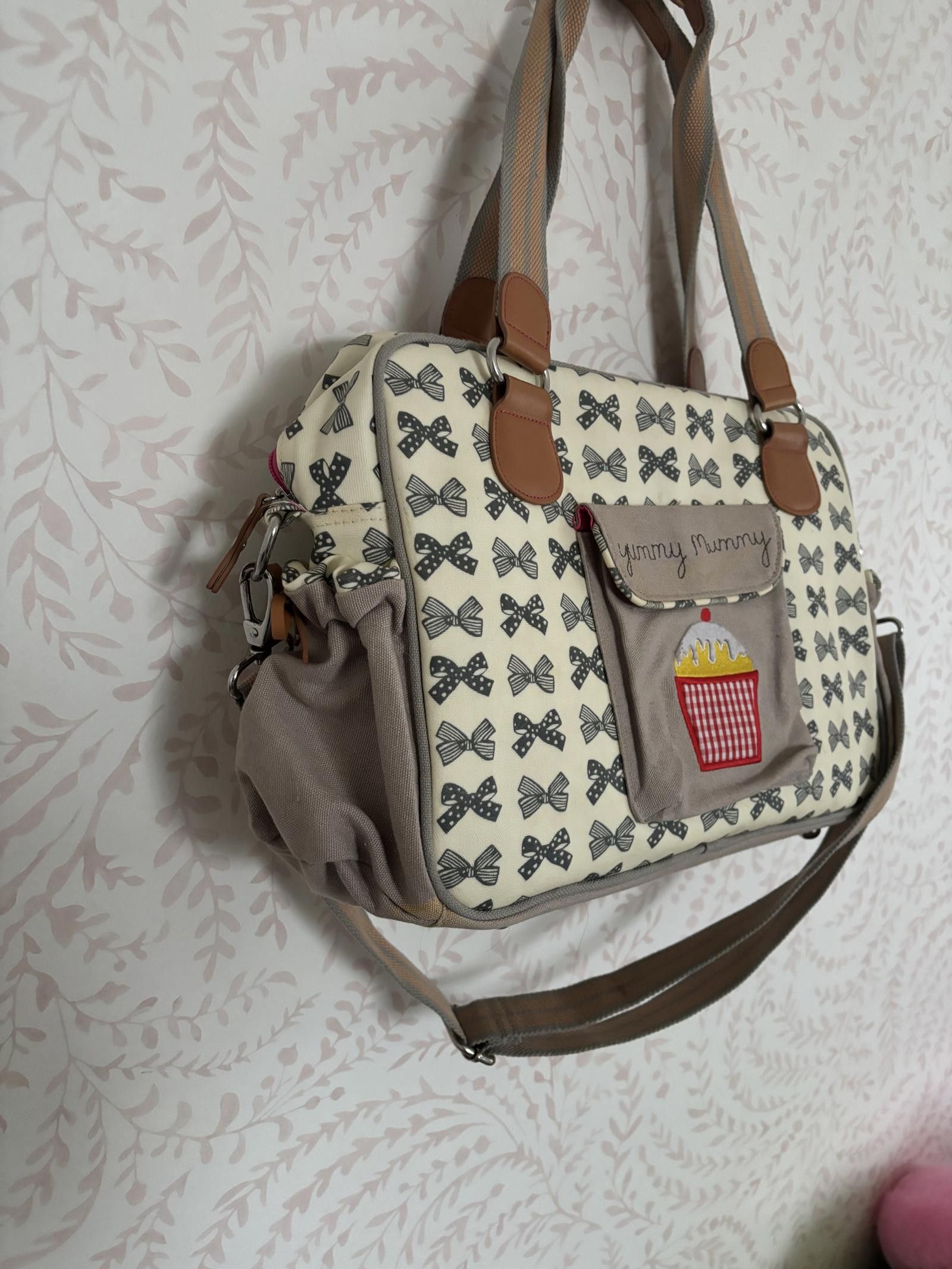 Designer NWOT Yummy Mummy Stylish Diaper Bag Size ONE SIZE - 4 Thumbnail