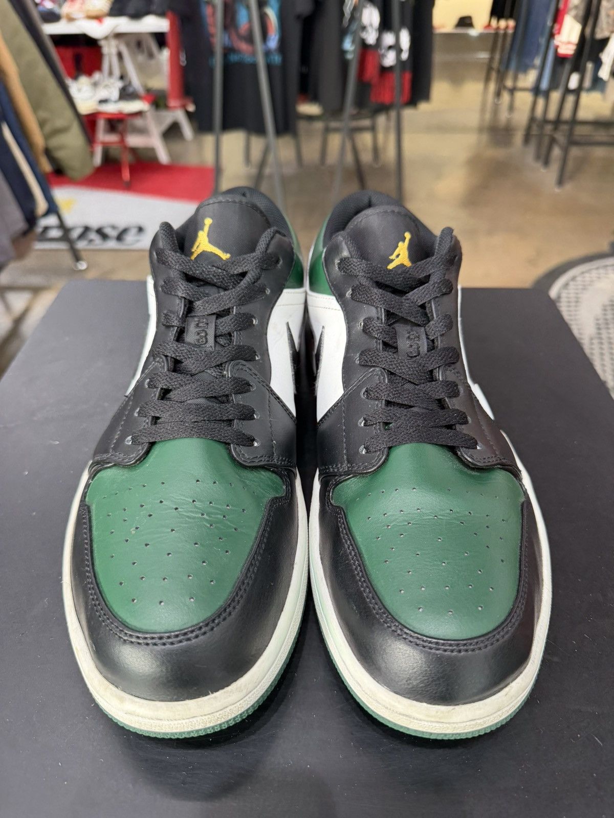 Jordan Brand Air Jordan 1 Low Green Toe Size 13 (2021) Size US 13 / EU 46 - 2 Thumbnail