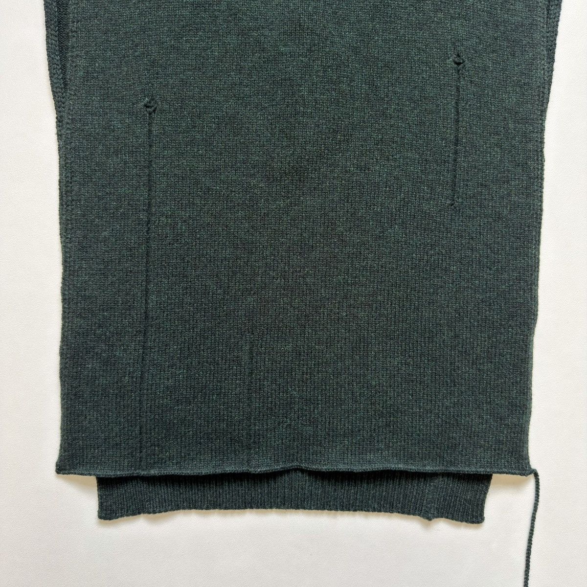 Maison Margiela A/W 21 Distressed Wool Sweater Vest Size US S / EU 44-46 / 1 - 16 Thumbnail