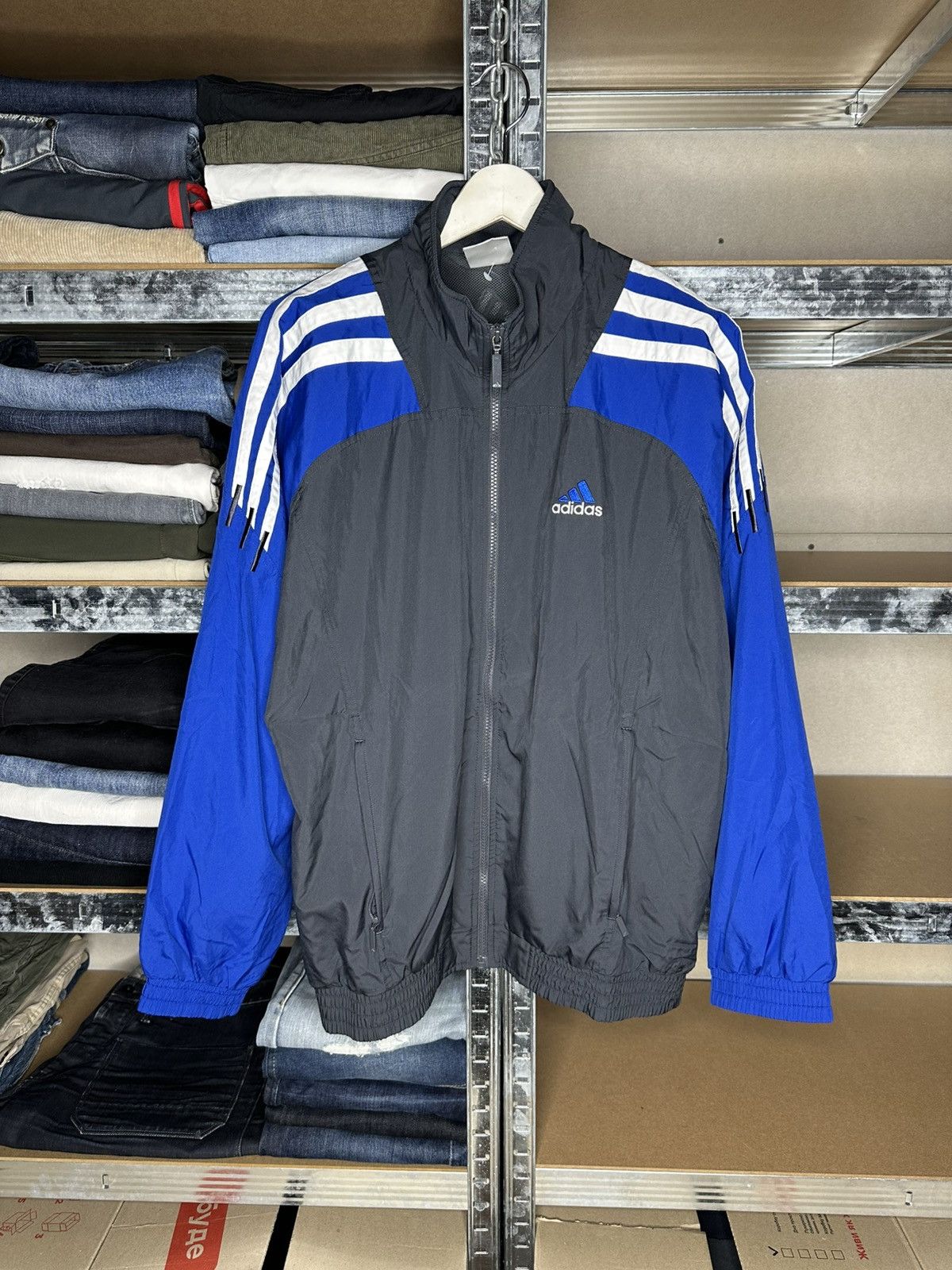 Adidas Adidas Vintage Light Suit Jacket 3 striped Size US XL / EU 56 / 4 - 1 Thumbnail