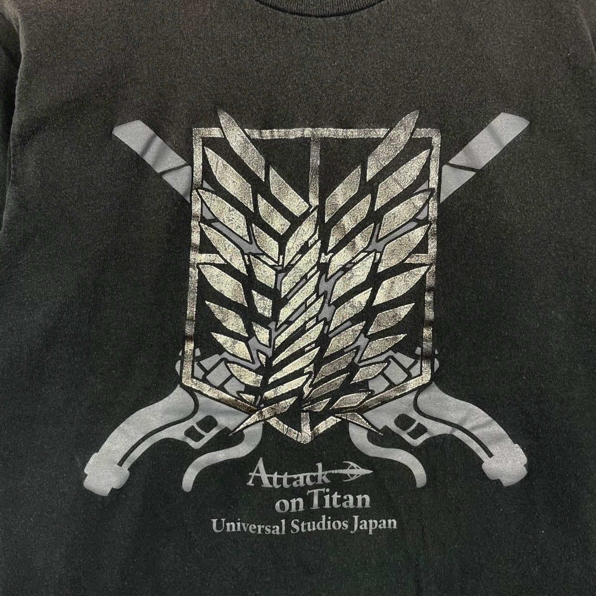 Canterbury of New Zealand Attack on Titan Universal Studio Japan Tee Shirt Size US M / EU 48-50 / 2 - 3 Thumbnail