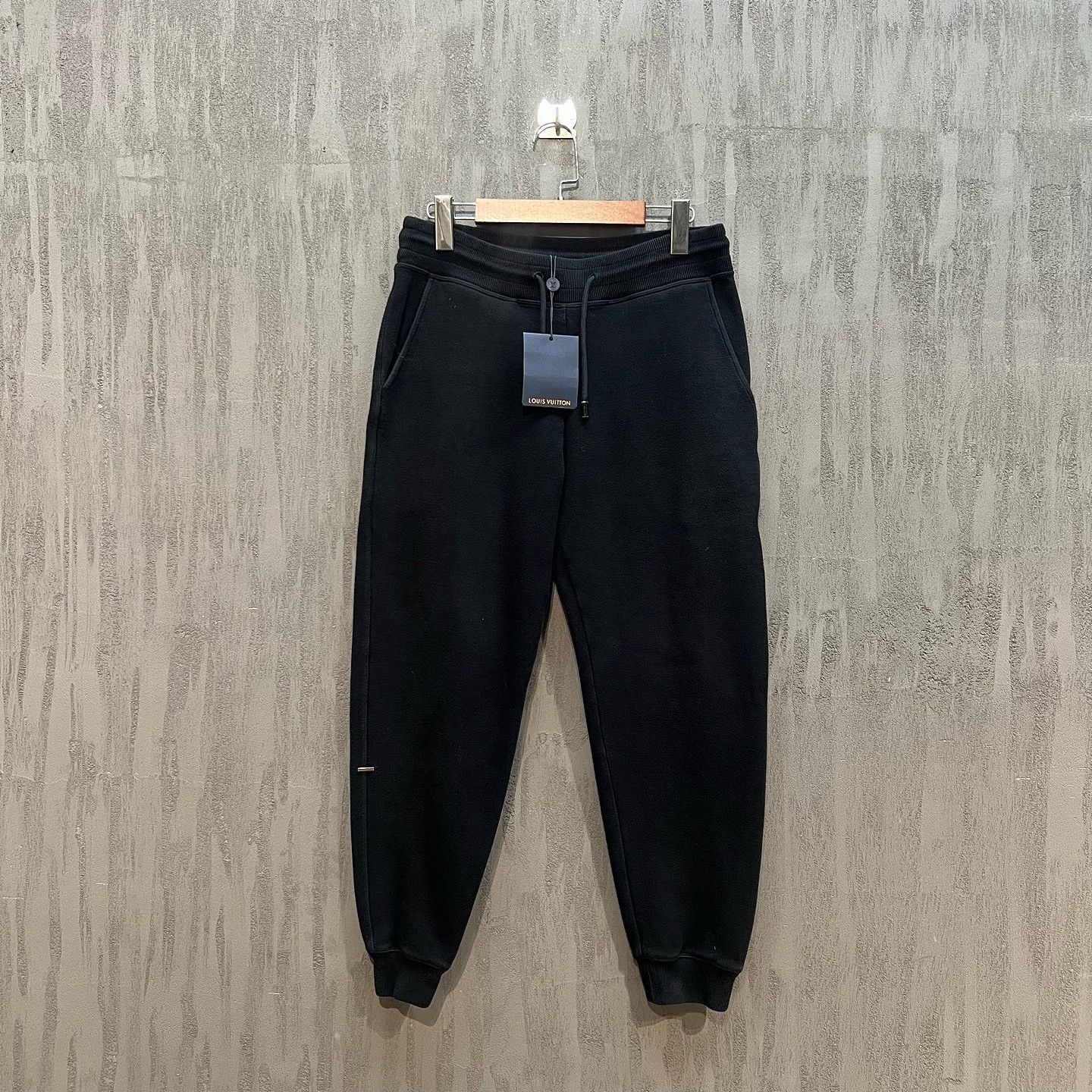 Louis Vuitton Louis Vuitton Black Joggers Size S Size US 30 / EU 46 - 1 Thumbnail