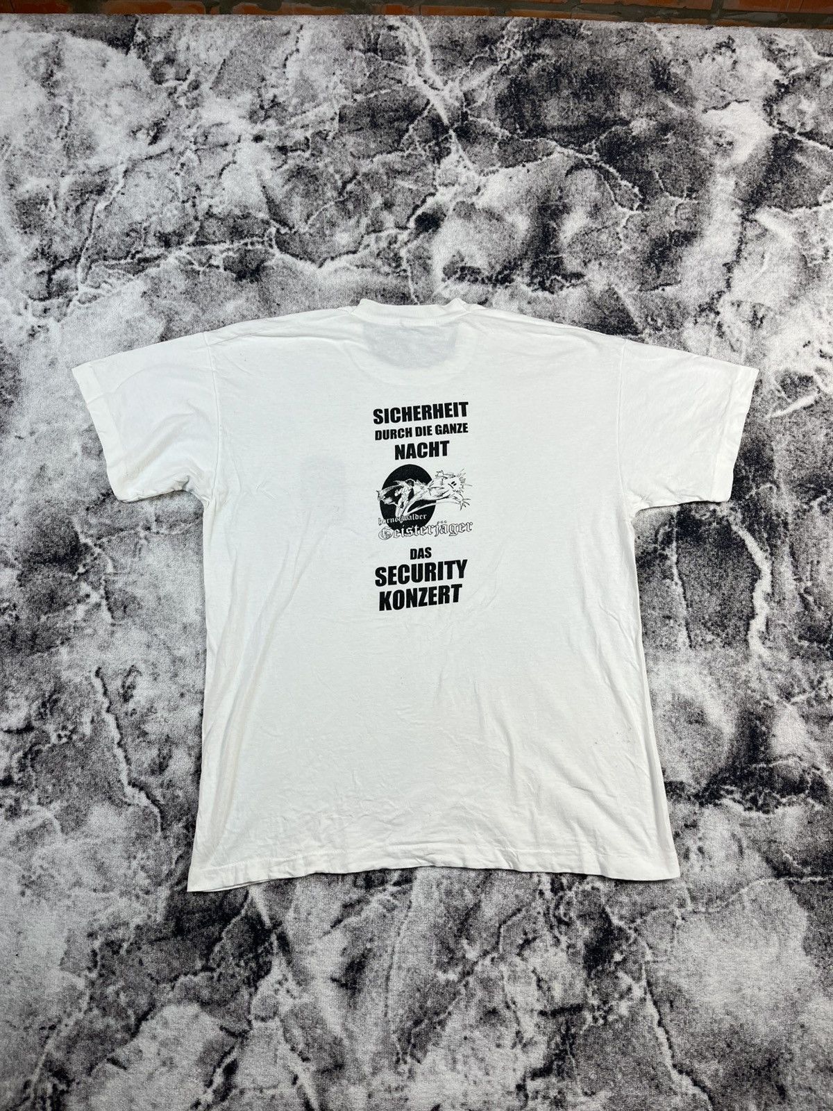 Other Vintage German Security Concert Tee Dirty White Size US XL / EU 56 / 4 - 1 Thumbnail