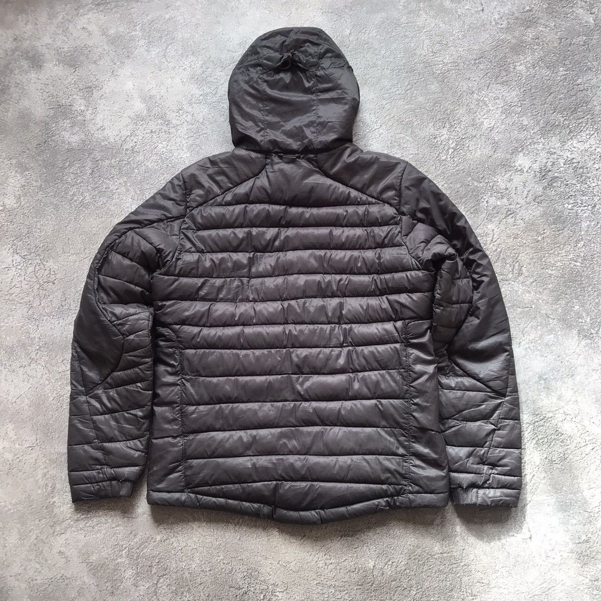 Vintage Vintage Jack Wolfskins Quilted Down Jacket Gorpcore Y2K S Size US S / EU 44-46 / 1 - 13 Thumbnail