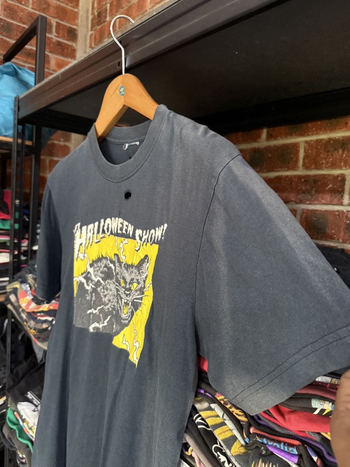 Other Thrashed Vintage Loft Halloween Show Horror Tee Size US M / EU 48-50 / 2 - 6 Thumbnail