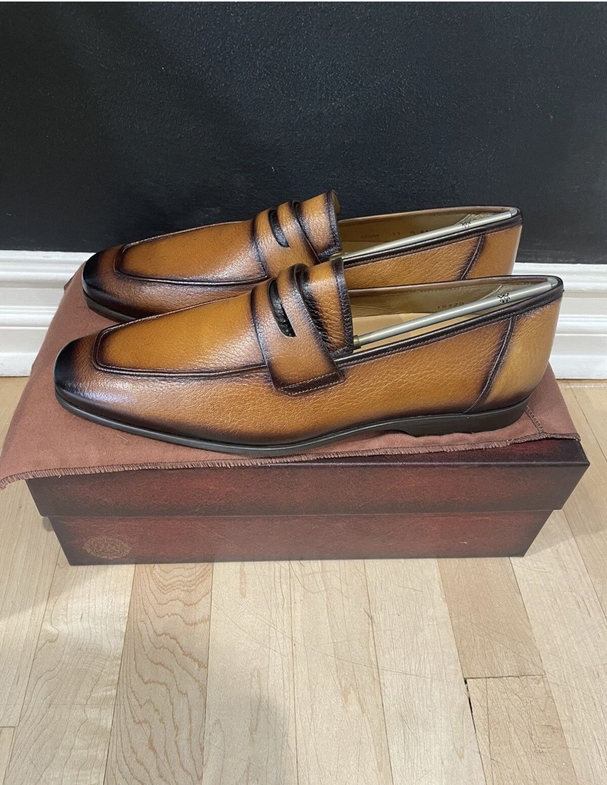 Mezlan Mezlan Loafers Cognac Size 11 with Box Size US 11 / EU 44 - 3 Thumbnail
