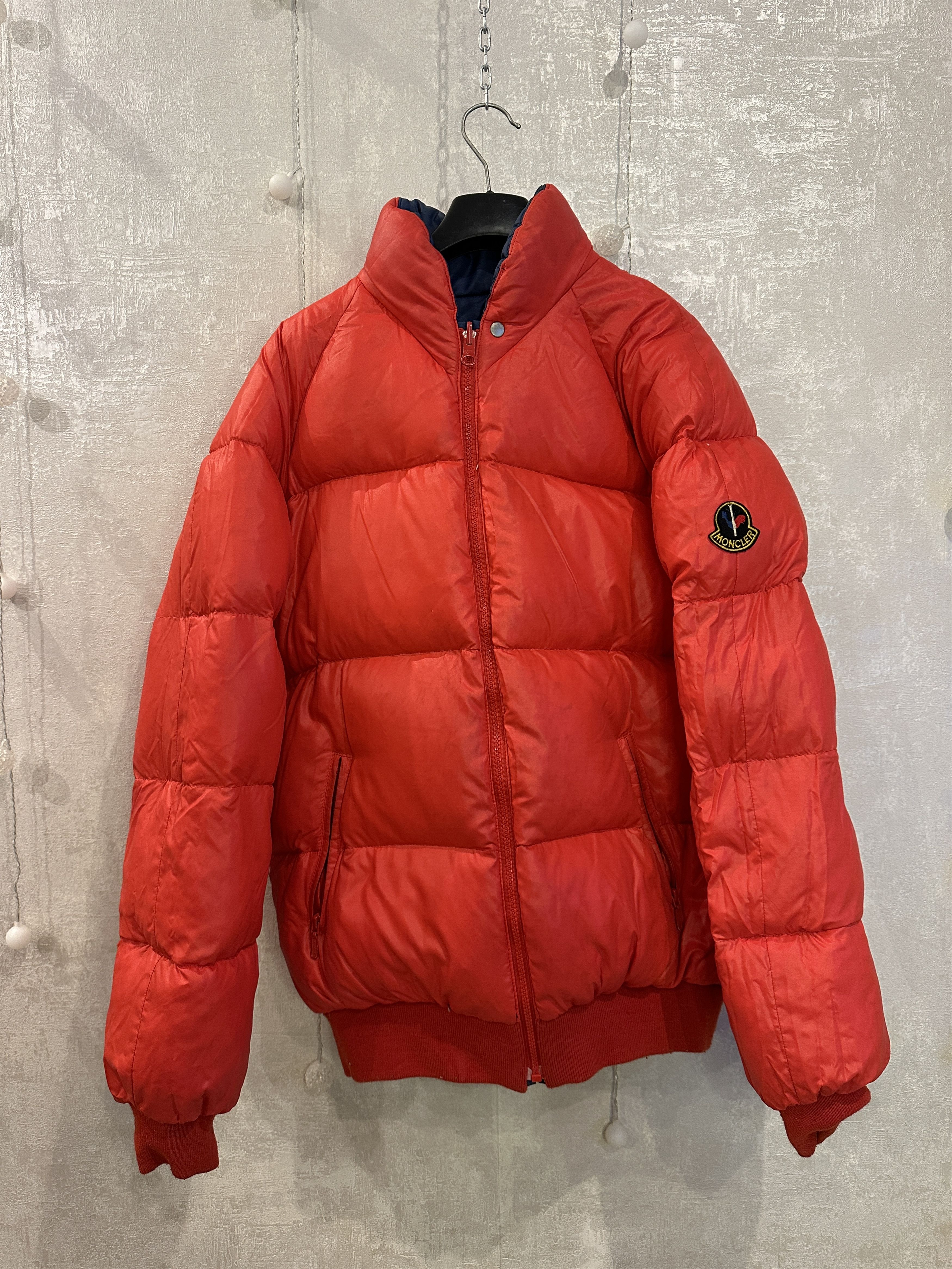 Moncler Moncler Vintage Red/Blue Puffer Reversible Jacket Size M Size US M / EU 48-50 / 2 - 6 Thumbnail