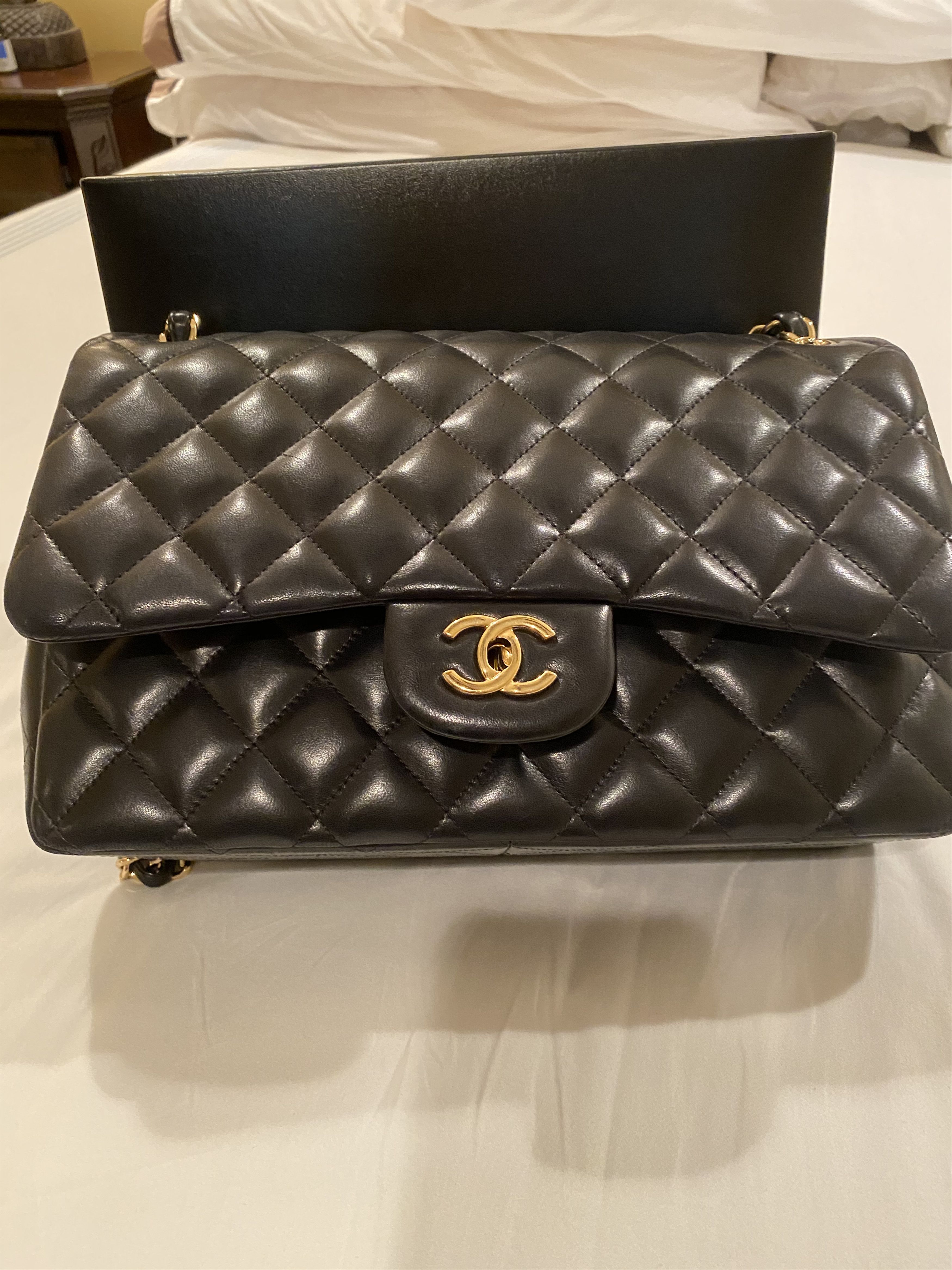 Chanel Chanel Jumbo Double Flap Lambskin, GHW Size ONE SIZE - 4 Thumbnail