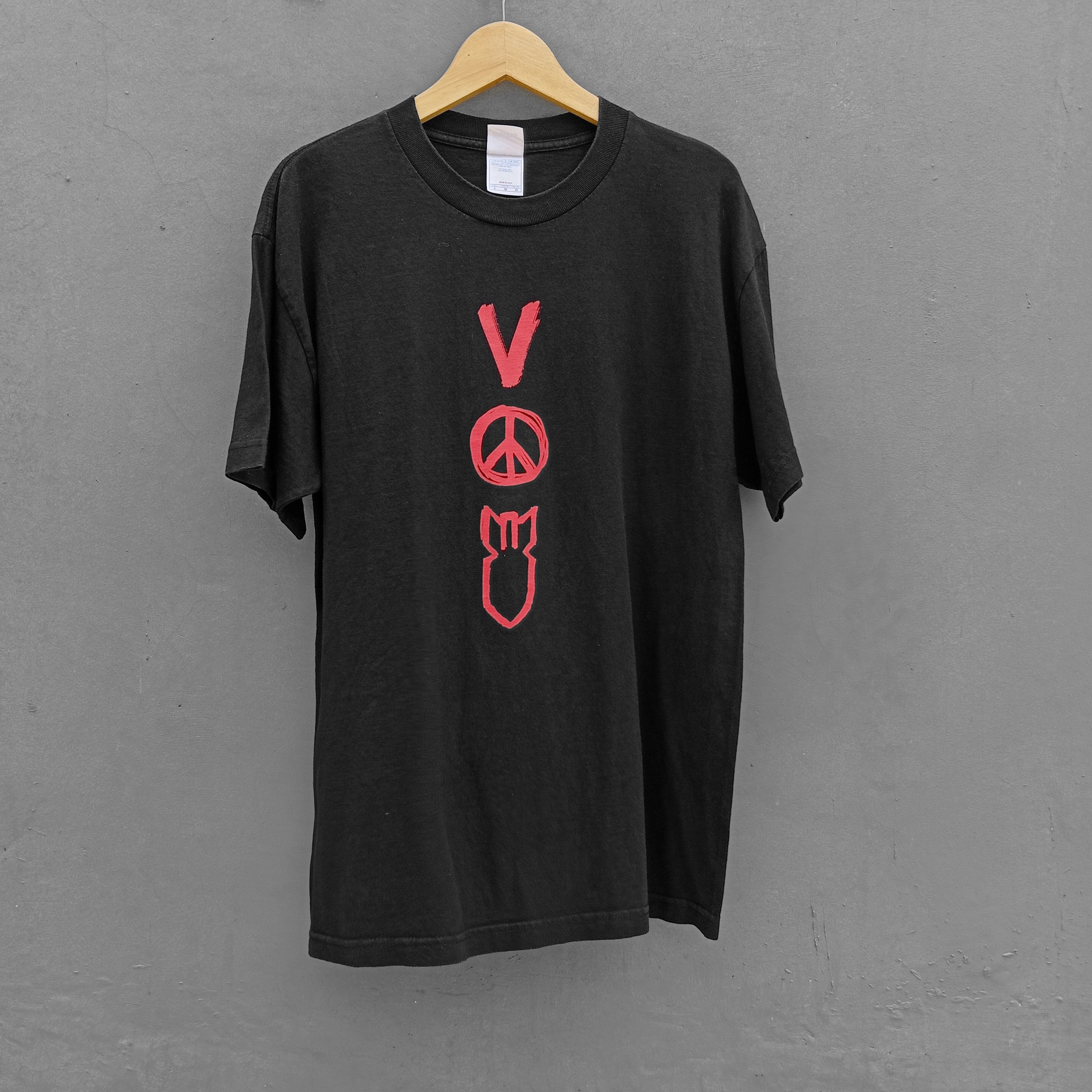 Band Tees vintage Y2K U2 vertigo 05 tour t shirt Size US L / EU 52-54 / 3 - 2 Thumbnail