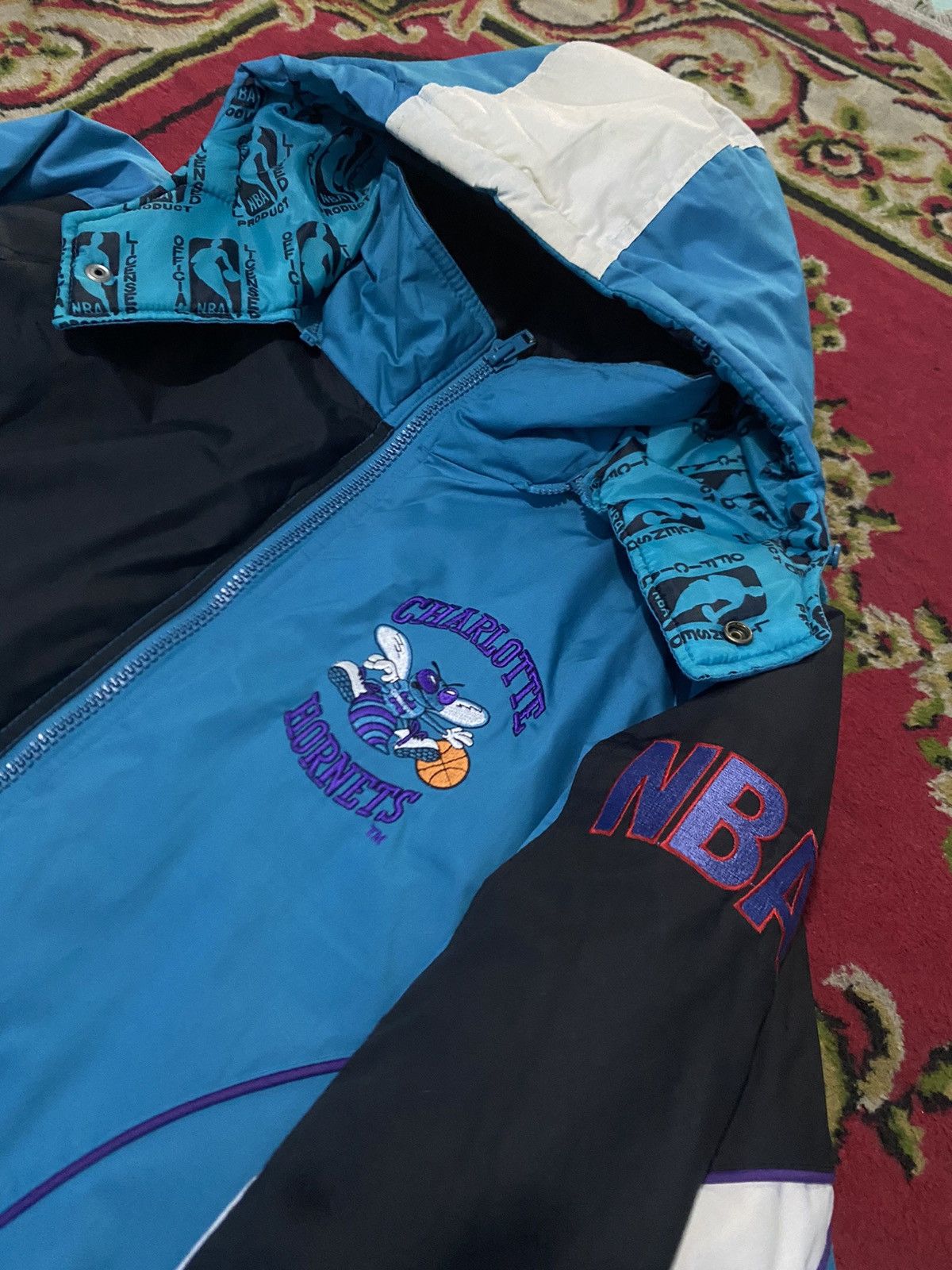 Pro Player Vintage charlotte hornets pro player coat jacket Size US M / EU 48-50 / 2 - 3 Thumbnail