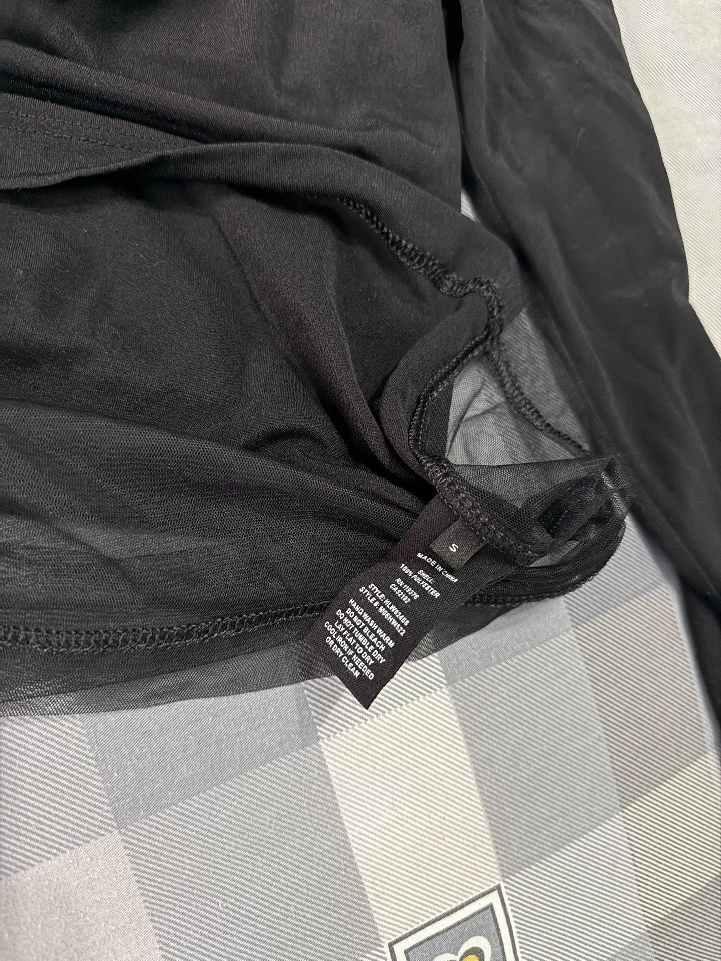 Helmut Lang Helmut Lang Sheer Top 2L Front 1L Back Near New Size S / US 4 / IT 40 - 6 Thumbnail