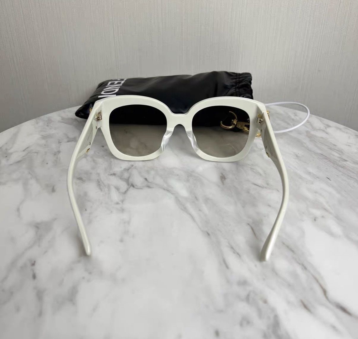 Fendi Fendi Logo Oval Sunglasses J42 Size ONE SIZE - 4 Thumbnail