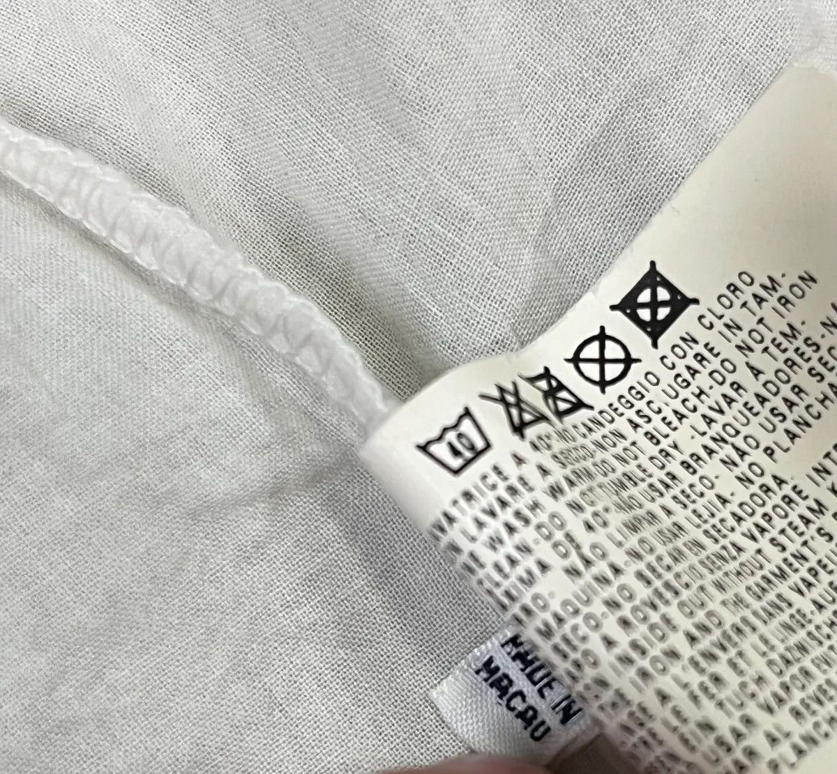 Armani 2000s Armani Creamy Tagged Shirt Size US M / EU 48-50 / 2 - 9 Thumbnail
