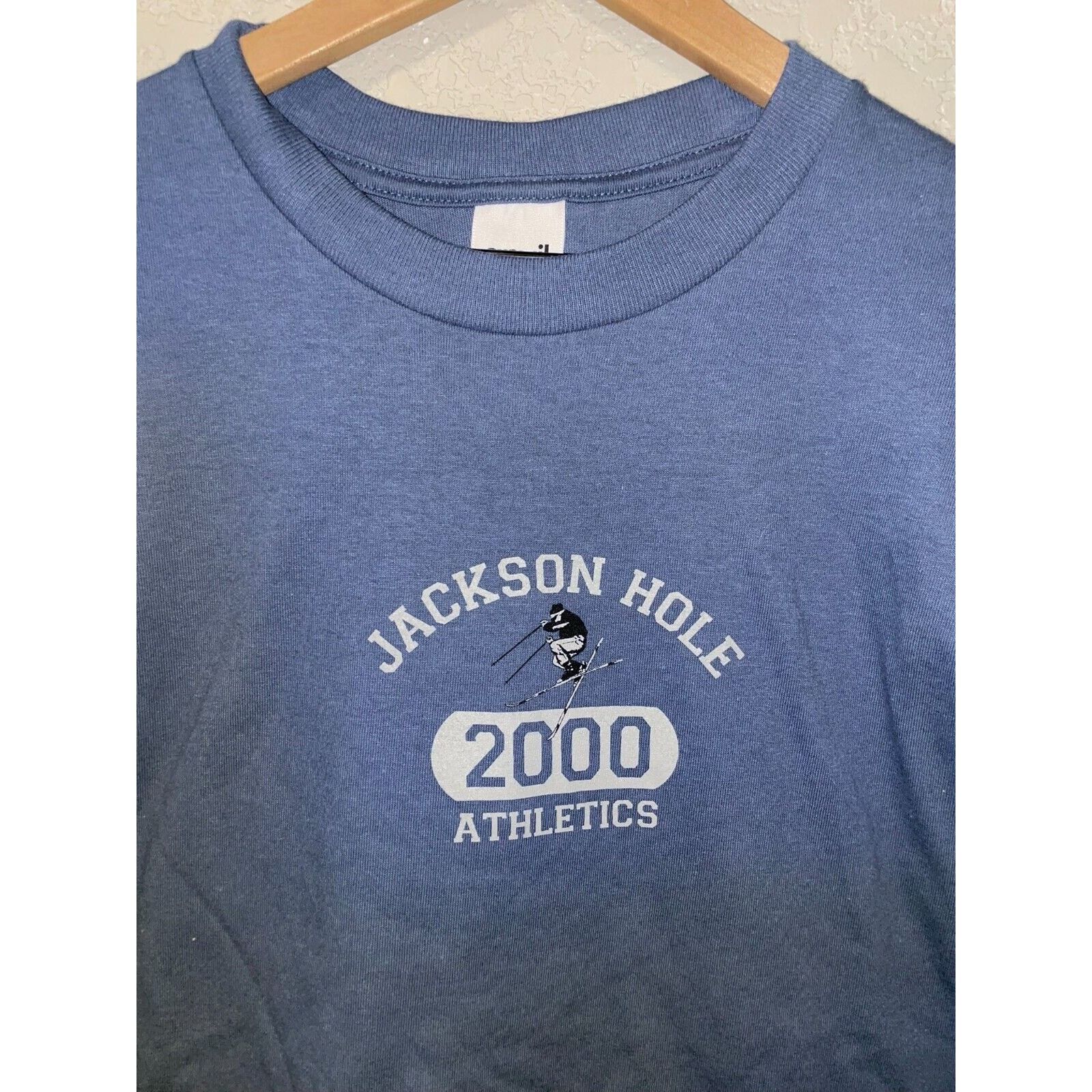 Anvil Vintage Jackson Hole Shirt Athletics Skiing Skier Ski Tee L Size US L / EU 52-54 / 3 - 2 Thumbnail