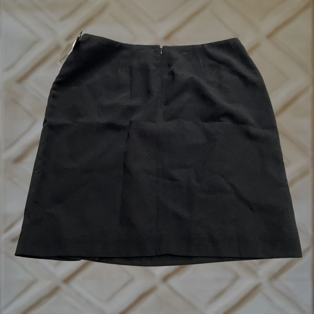 Vintage John Paul Richard Black Pencil Skirt Women 14 Classic Work Uniform Side Slit High Rise Zip Closure Designer Solid Microfiber Polyester Size 36" / US 14 / IT 50 - 1 Thumbnail