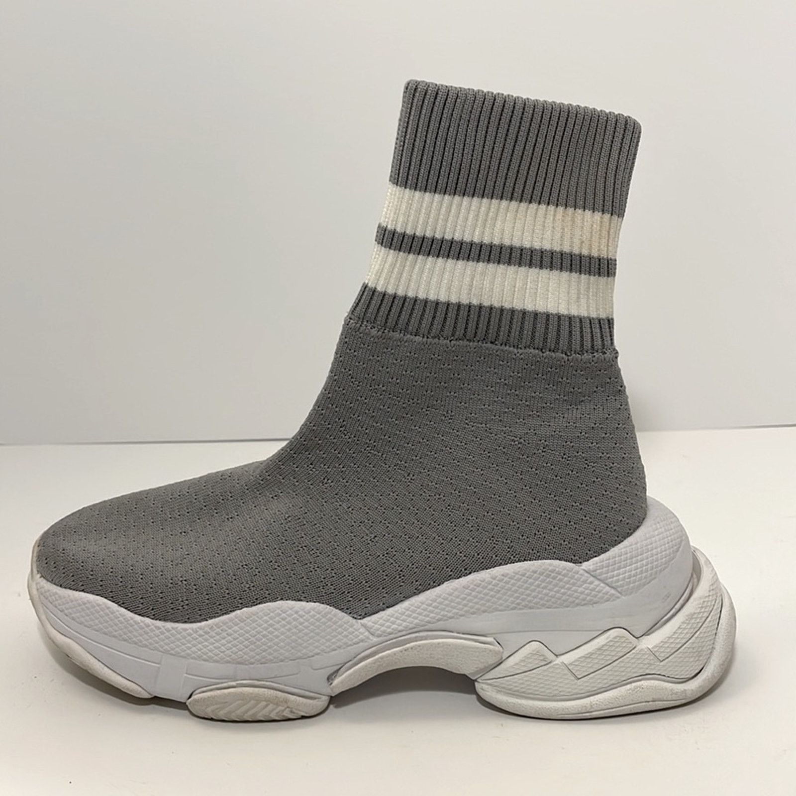 Jeffrey Campbell Jeffrey Campbell Tekno High Top Knit Sneaker Sz. 7 Worn Once Size US 7 / IT 37 - 4 Thumbnail