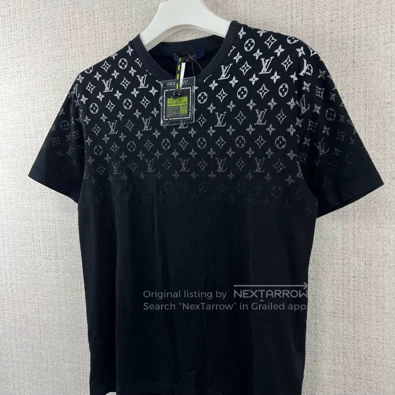 Louis Vuitton Louis Vuitton SS24 Logo Gradient Casual Crew Neck Short Sl Size US L / EU 52-54 / 3 - 3 Thumbnail