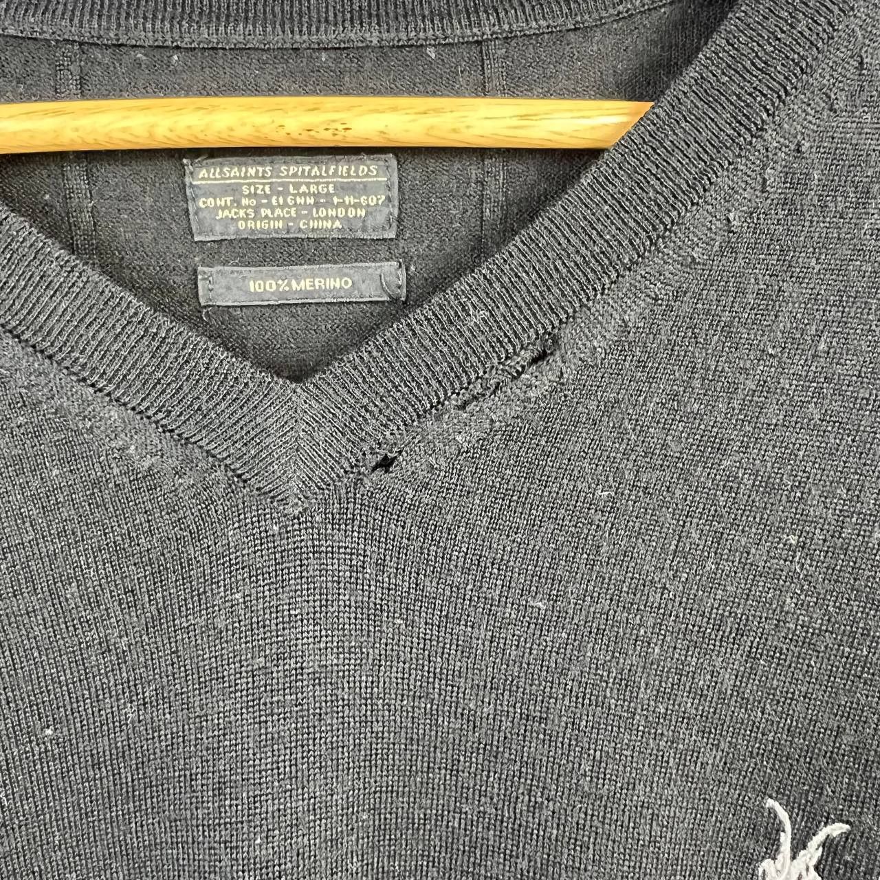 Allsaints Allsaints V-Neck Vintage Sweater Size US L / EU 52-54 / 3 - 3 Thumbnail