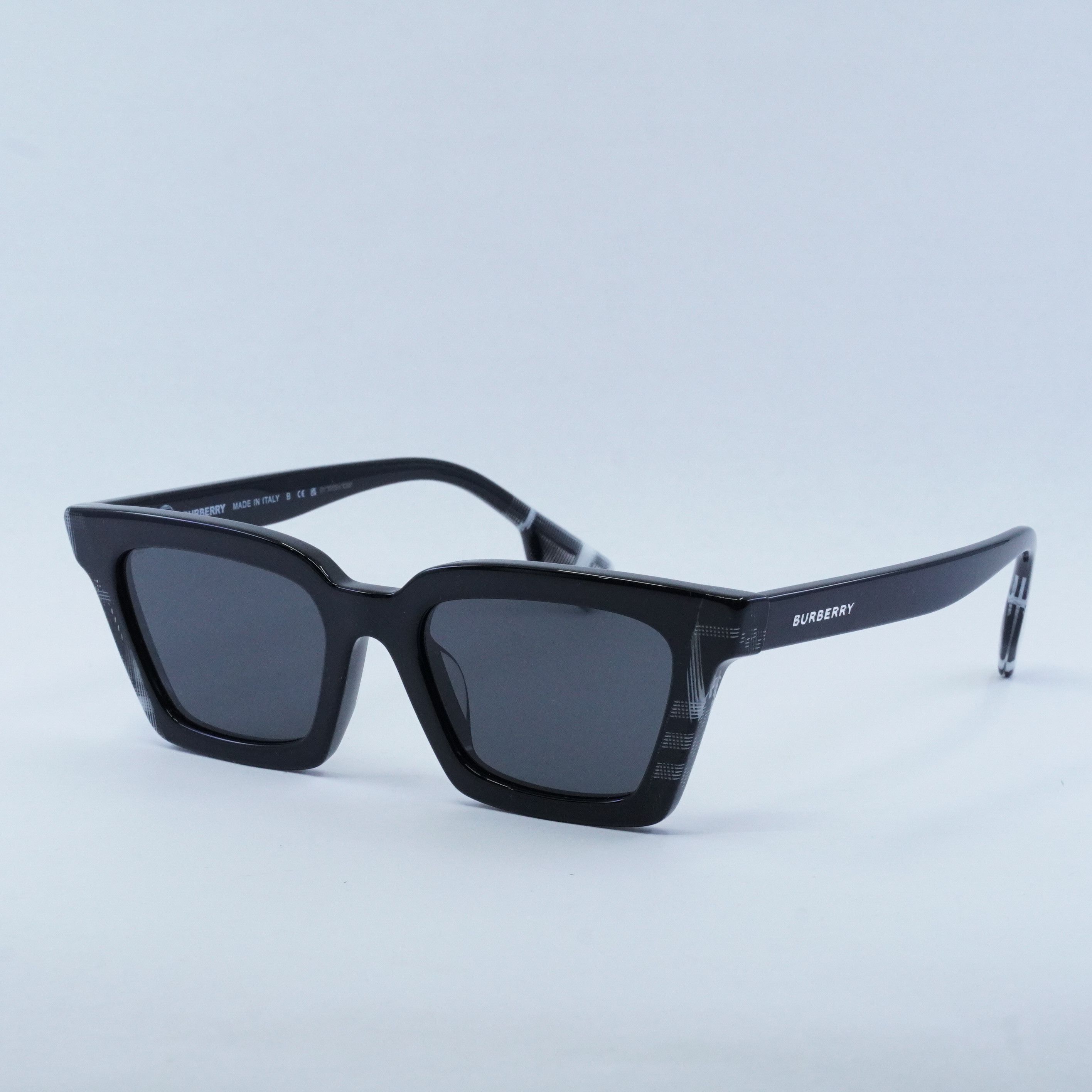 Burberry Burberry BE4392U 405187 Sunglasses Black Square Frame Size ONE SIZE - 1 Thumbnail