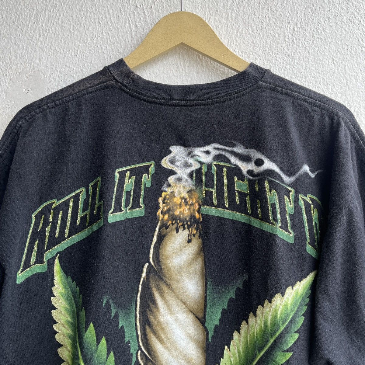 Other Streetwear Weeds Roll It Light It Big Printed TShirt Size US XL / EU 56 / 4 - 19 Thumbnail