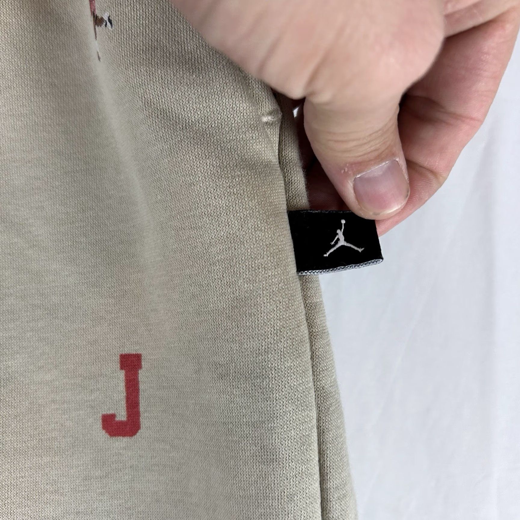Jordan Brand VINTAGE NIKE AIR JORDAN Mens Small Essential Joggers AOP Fleece Pants DV9390-206 Size US 29 - 6 Thumbnail