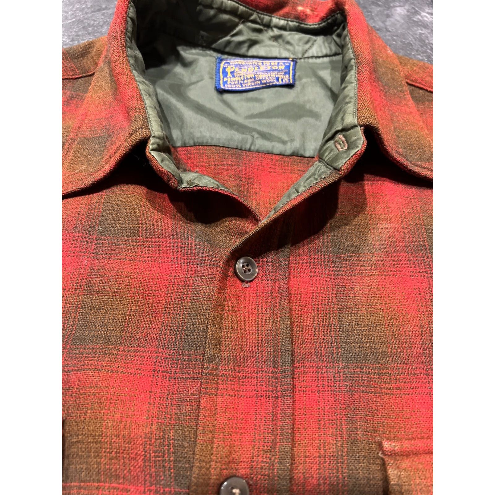 Pendleton VINTAGE Pendleton Wool Flannel Shirt Men Size S Red Plaid Casual Workwear Outdoor Size US S / EU 44-46 / 1 - 6 Thumbnail