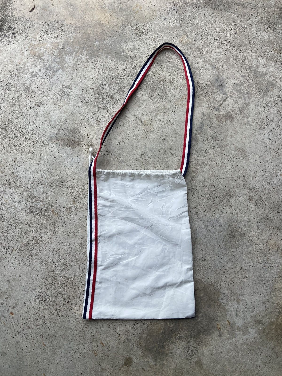 Moncler Moncler Drawstring Crossbody Bag Size ONE SIZE - 5 Thumbnail