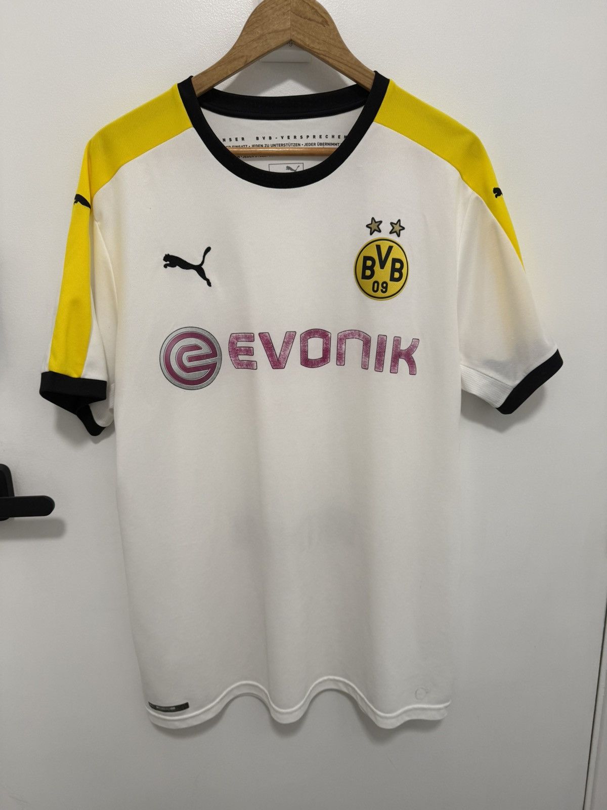 Puma Puma Borussia Dortmund Men's 3rd Jersey 15/16 Size US XL / EU 56 / 4 - 1 Thumbnail
