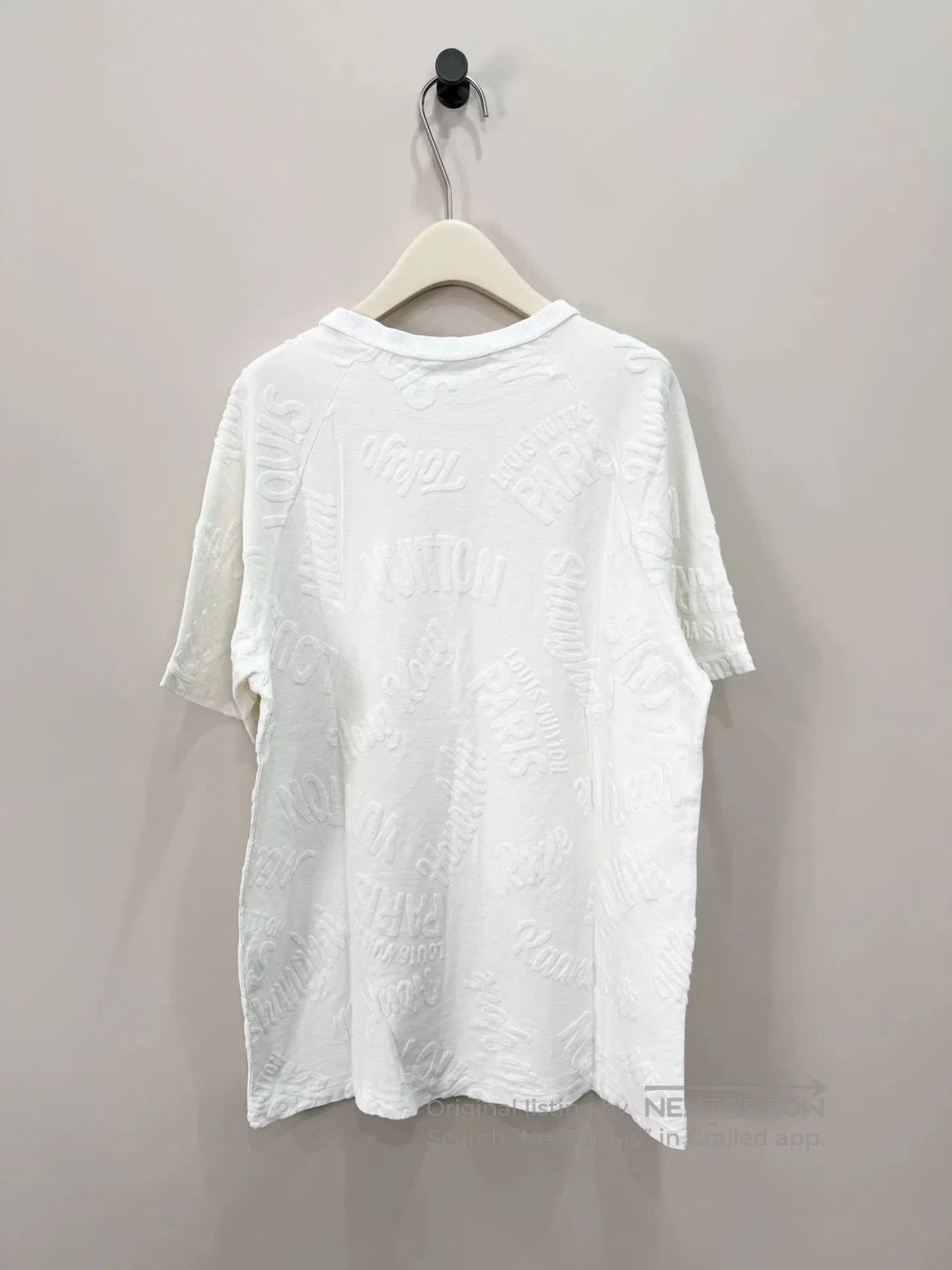Louis Vuitton Louis Vuitton Embossed Short Sleeve T-Shirt. Size US XL / EU 56 / 4 - 2 Thumbnail