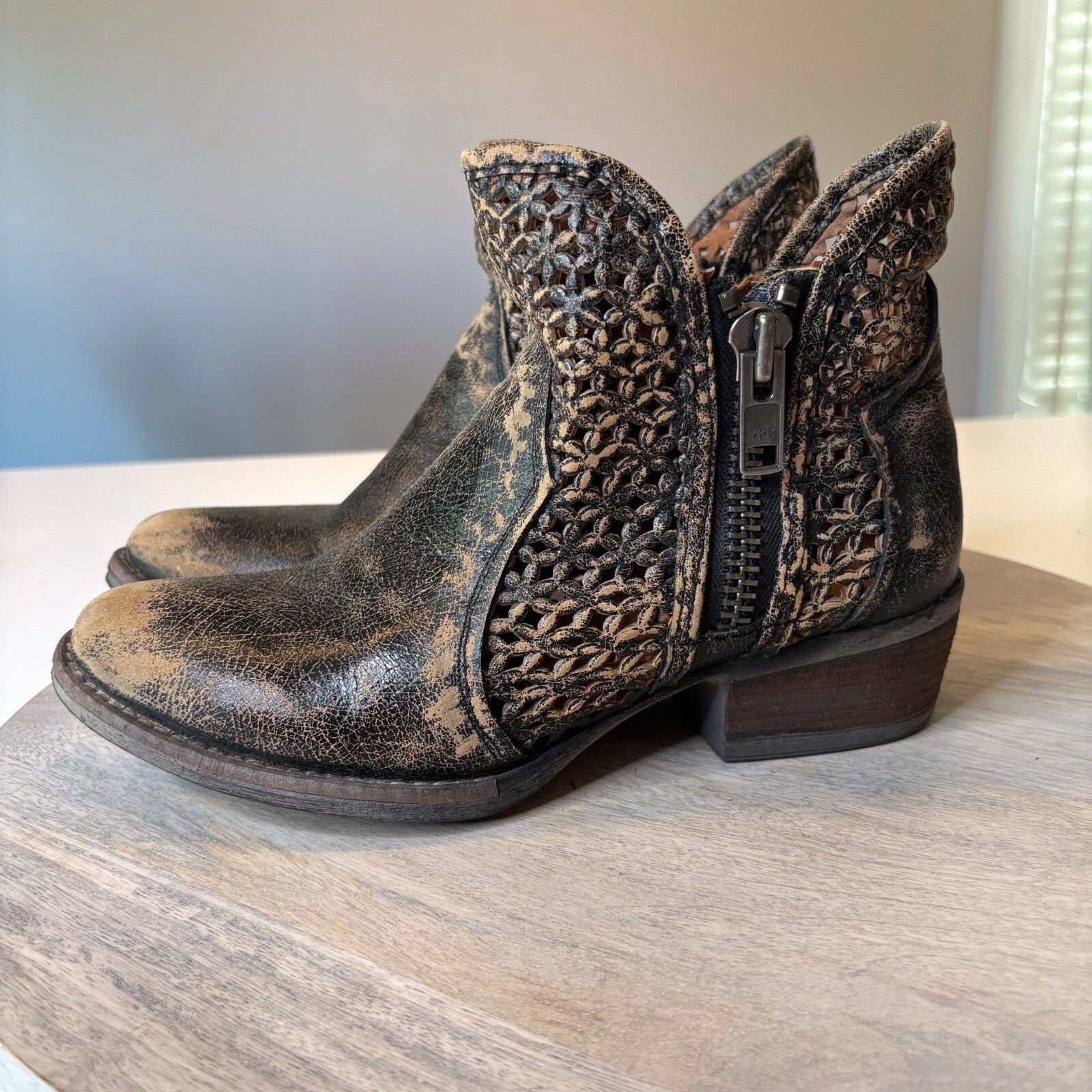 Corral Circle G by Corral Women's Black Cut Out Shortie Boots Sz 9 Size US 9 / IT 39 - 2 Thumbnail
