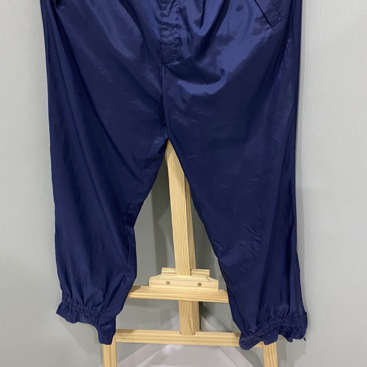 Balenciaga Vintage Balenciaga Golf Paris Navy Blue Nylon Track Pants Size US 28 / EU 44 - 4 Thumbnail