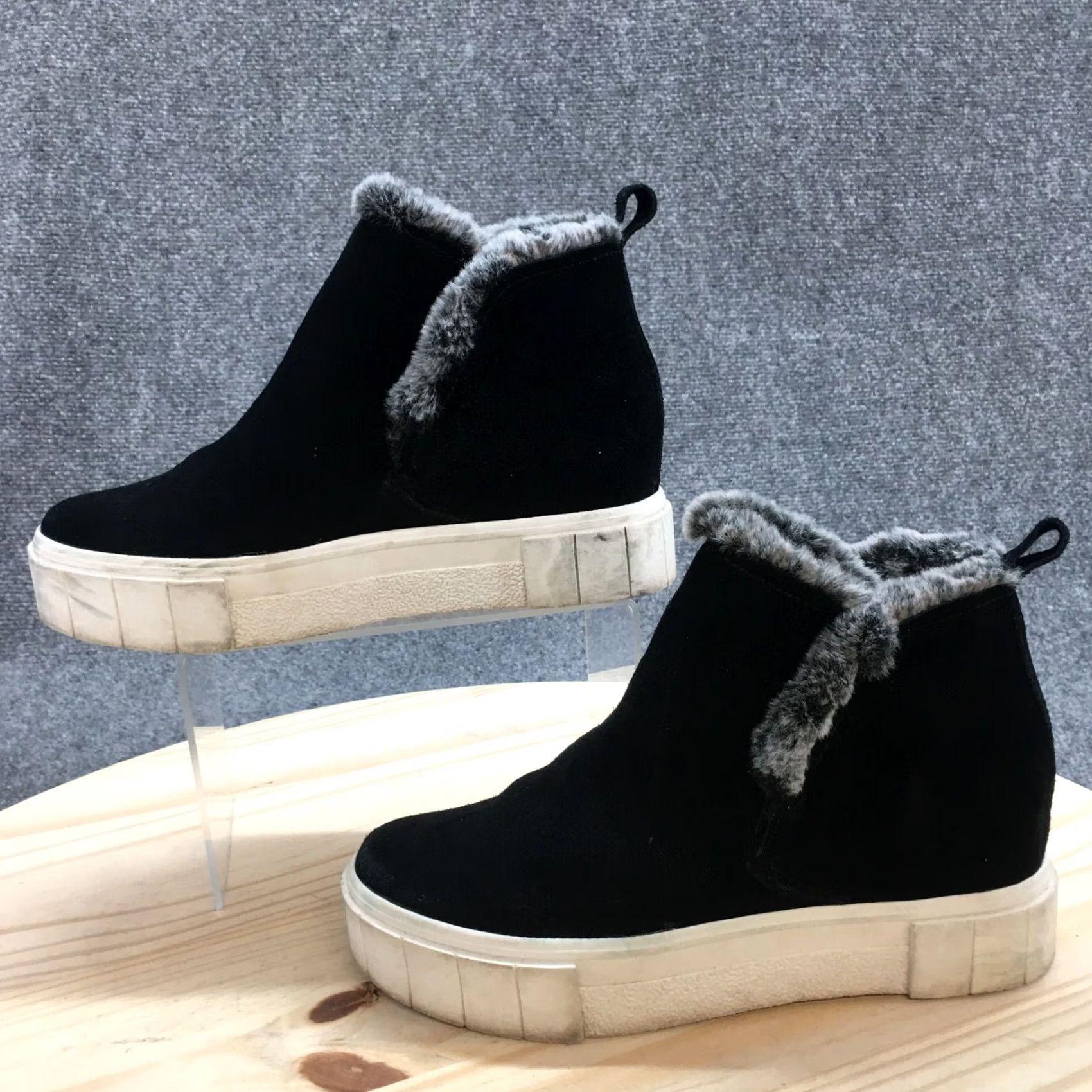 Dolce Vita Dolce Vita Sneaker Womens 7M Black Gray Zanza Slip On Casual Faux Fur Suede - Size 7/4.5 EU Size US 7 / IT 37 - 4 Thumbnail
