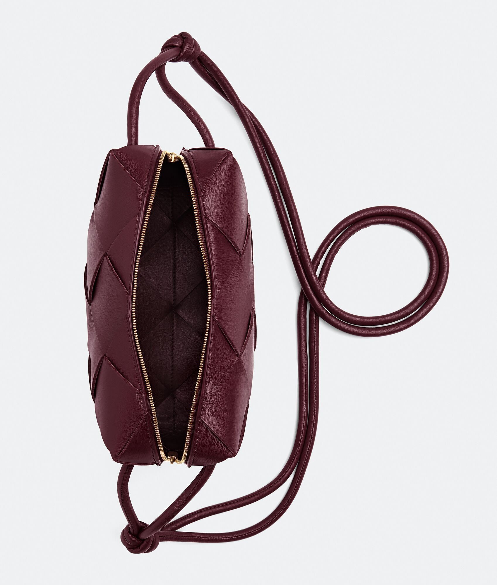 Bottega Veneta o1n1vont0325 Size: OS / Small Cassette Camera Bag Burgundy Size ONE SIZE - 3 Thumbnail
