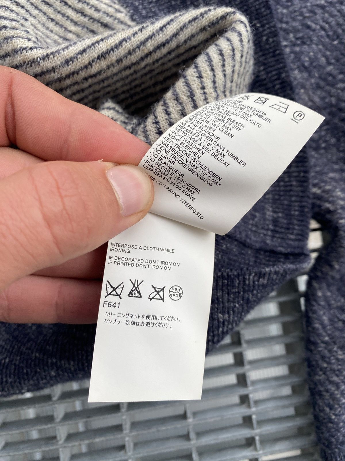 Maison Margiela Maison Margiela Wool Cardigan Size US M / EU 48-50 / 2 - 7 Thumbnail