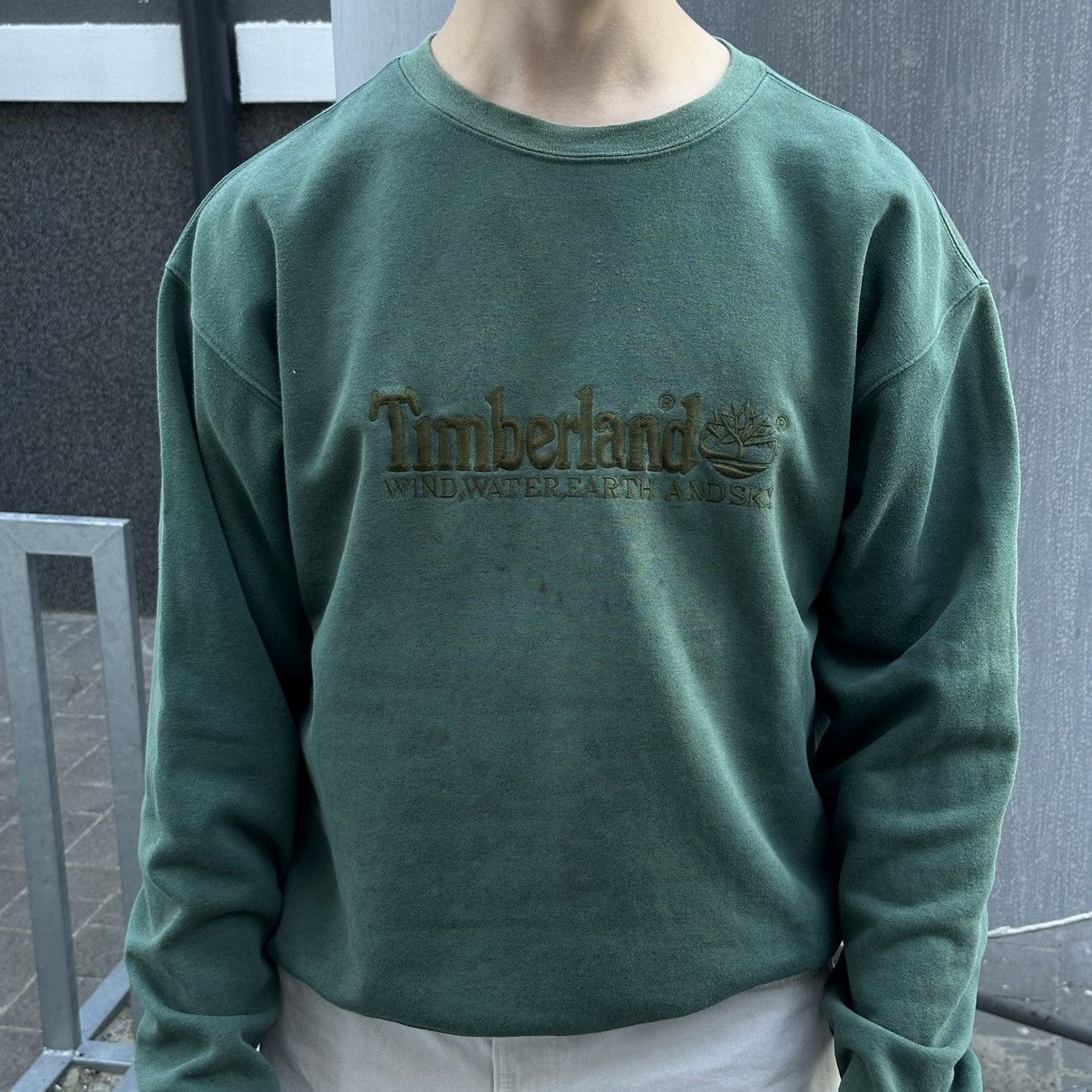 Timberland × Vintage Vintage Timberland Sweatshirt Big Logo Distressed Fit 90s Size US XL / EU 56 / 4 - 2 Thumbnail