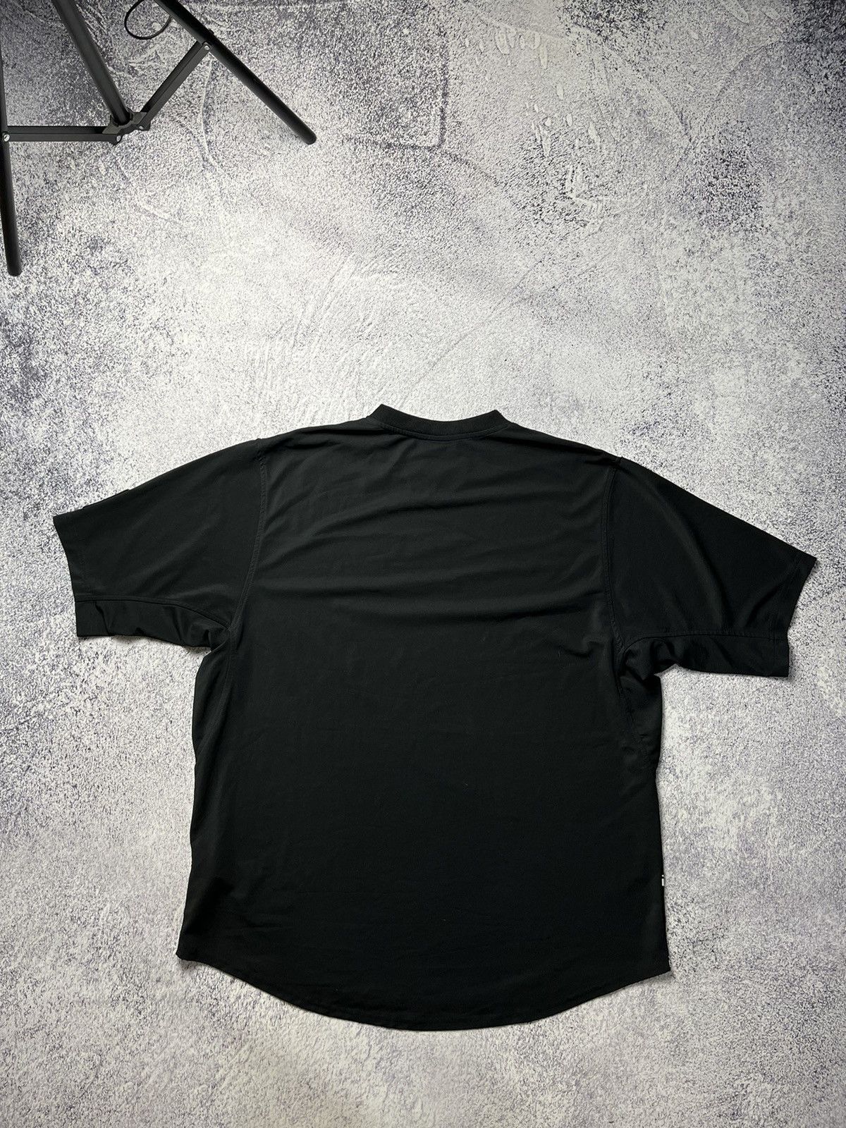 Nike Mens Vintage Nike T-Shirt centre swoosh Rare Size US XL / EU 56 / 4 - 18 Thumbnail