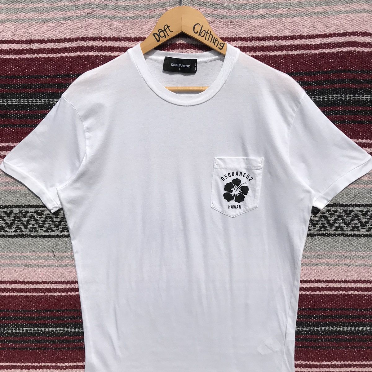 Dsquared2 Dsquared2 Hawaii Pocket Tee Vintage Dsquared2 Italy Size US M / EU 48-50 / 2 - 7 Thumbnail