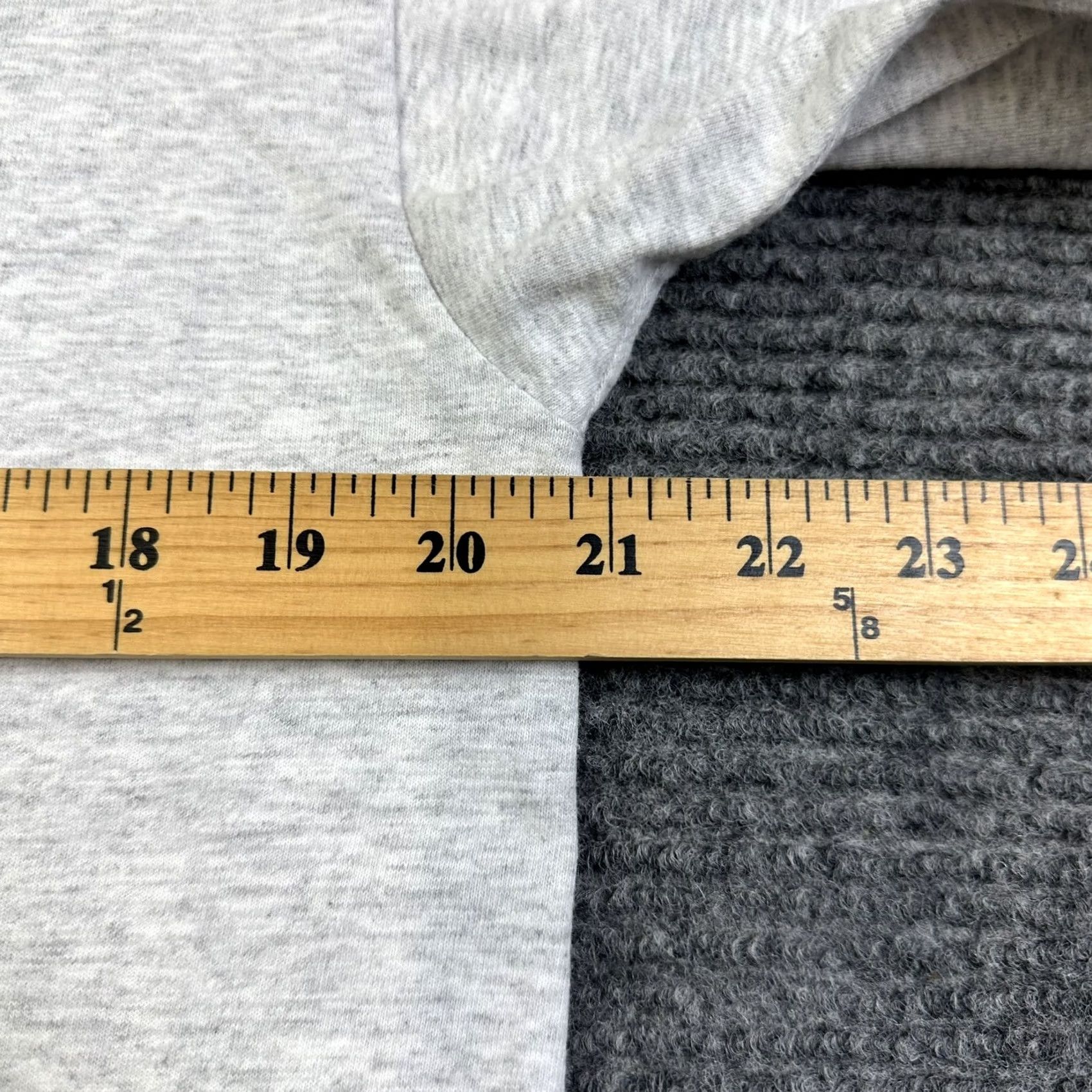 Omega VINTAGE 90s Omega T-Shirt Bahamas Embroidered Single Stitch Crew Neck Gray L Adults Unisex Short Sleeve USA Made Size US L / EU 52-54 / 3 - 6 Thumbnail