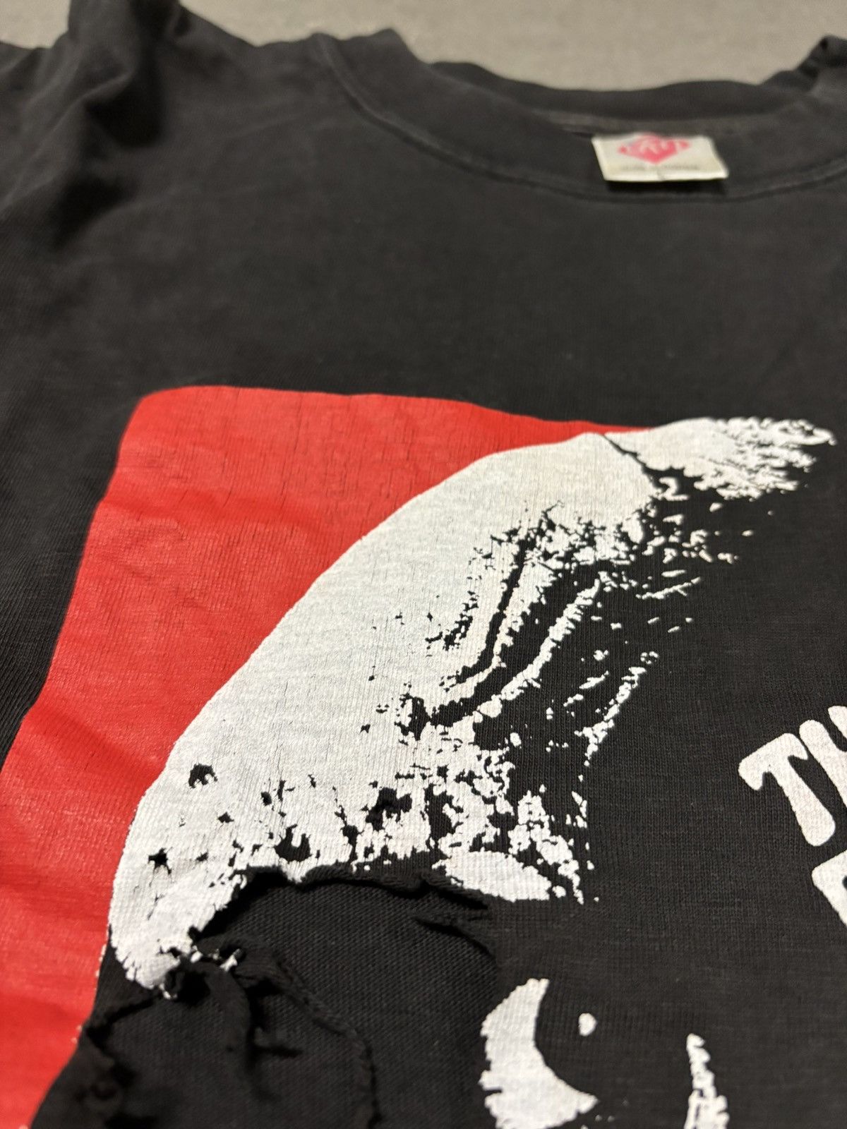 Japanese Brand × Vintage VIntage The Evil Dead Tee Zombies Horror Movie 90s Size US L / EU 52-54 / 3 - 5 Thumbnail