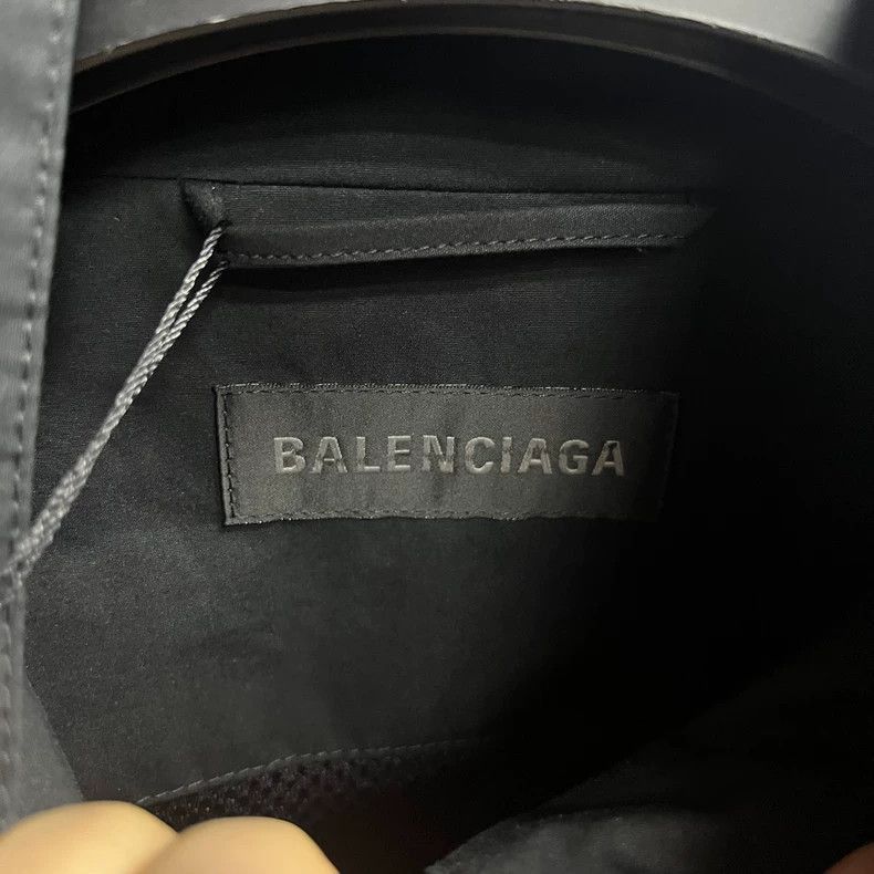 Balenciaga Balenciaga Latest Black Logo Letter Printed Zipper Sunscree Size US XS / EU 42 / 0 - 3 Thumbnail
