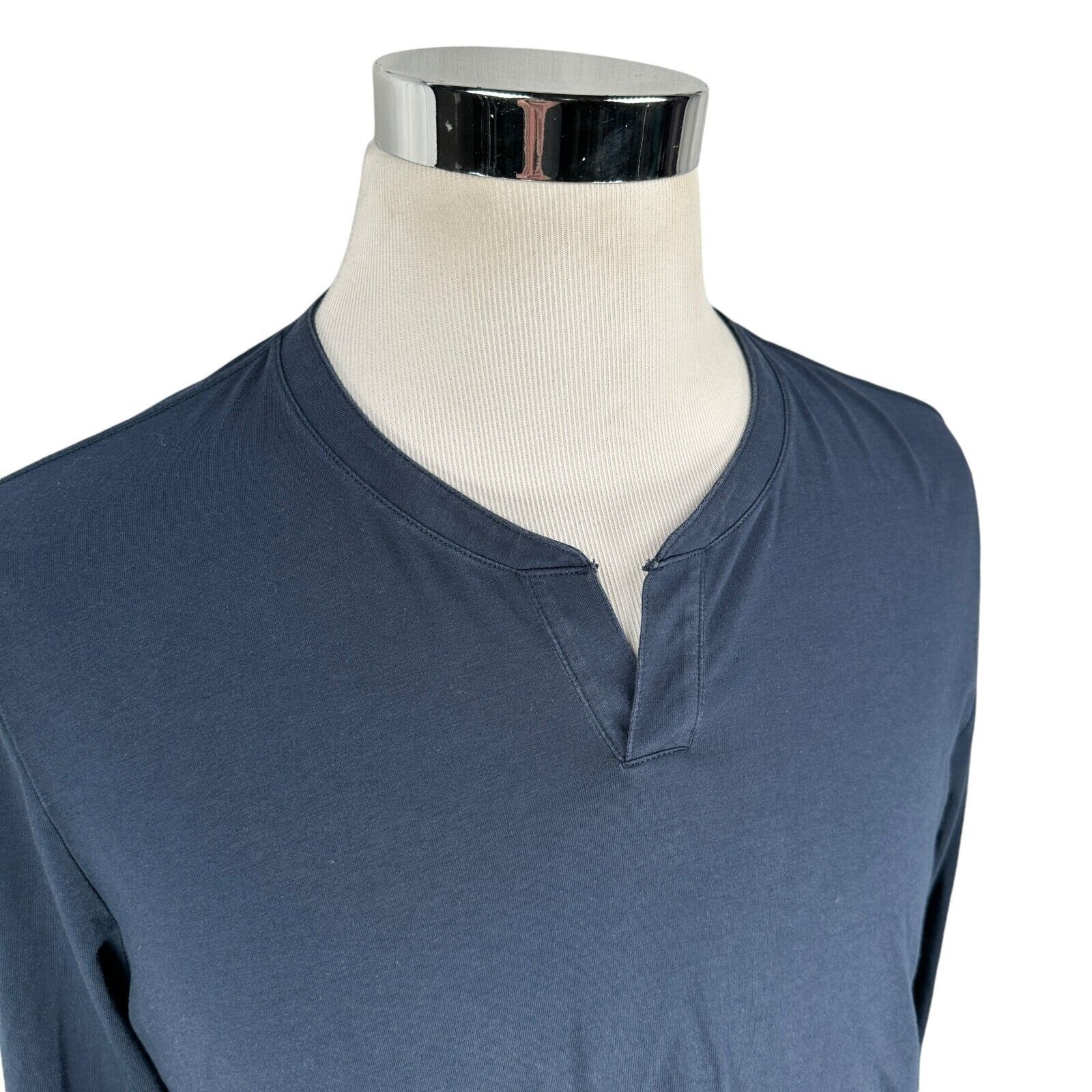 Rhone Rhone Essentials Lounge Henley Shirt Men’s L Cotton V-Neck Size US L / EU 52-54 / 3 - 2 Thumbnail