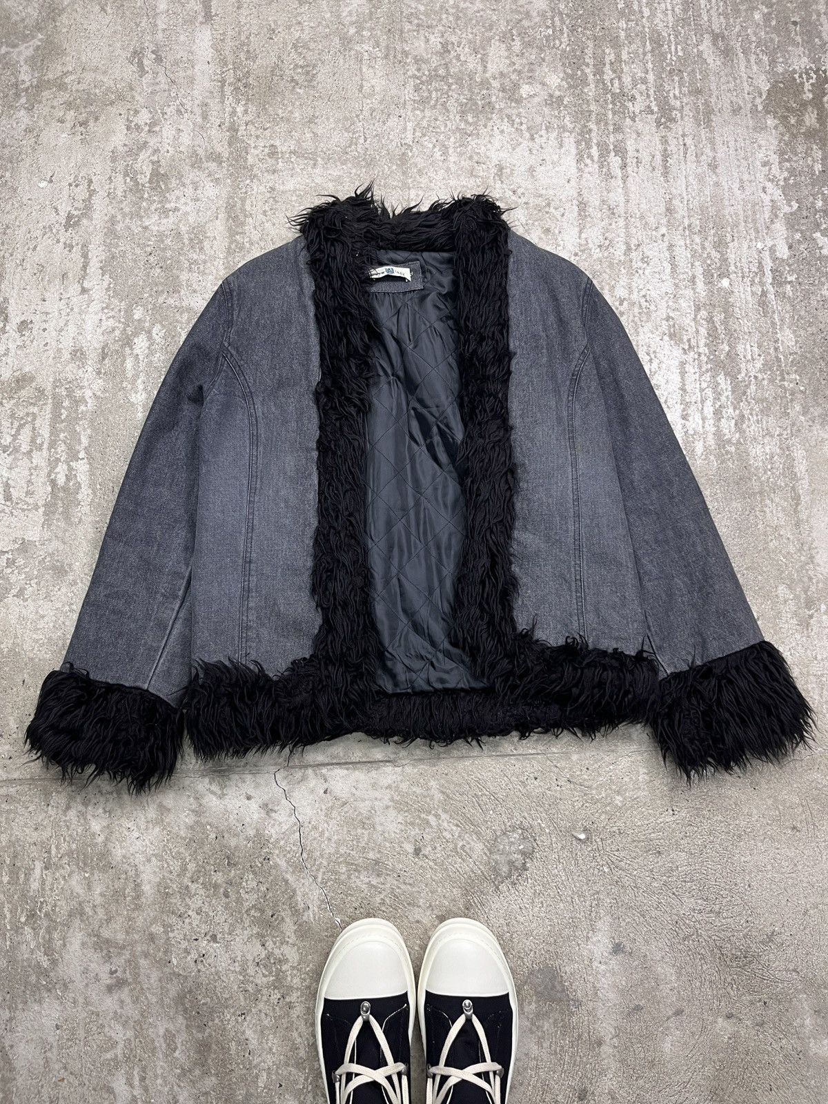 Vintage CRAZY AVANTGARDE DENIM + ECO FUR FADED COAT JACKET - 2277 Size US M / EU 48-50 / 2 - 1 Thumbnail