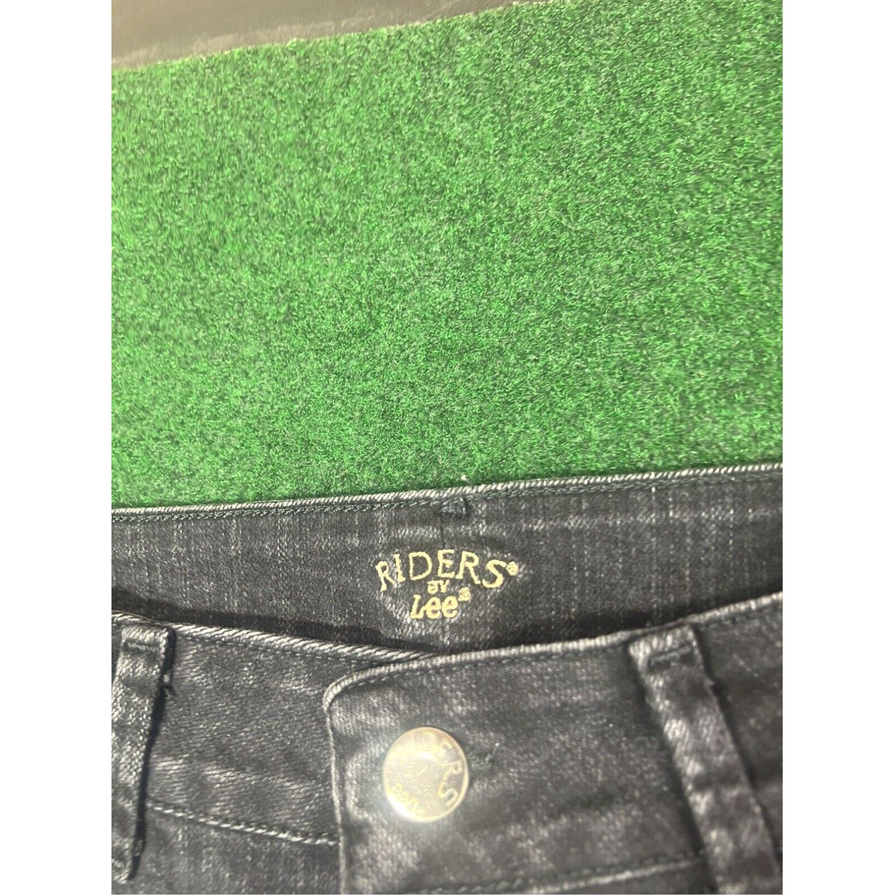 Lee Lee Riders Relaxed Capri Jeans Women's 10 M Dark Wash Denim Stretch 30x17 Size 32" / US 10 / IT 46 - 4 Thumbnail