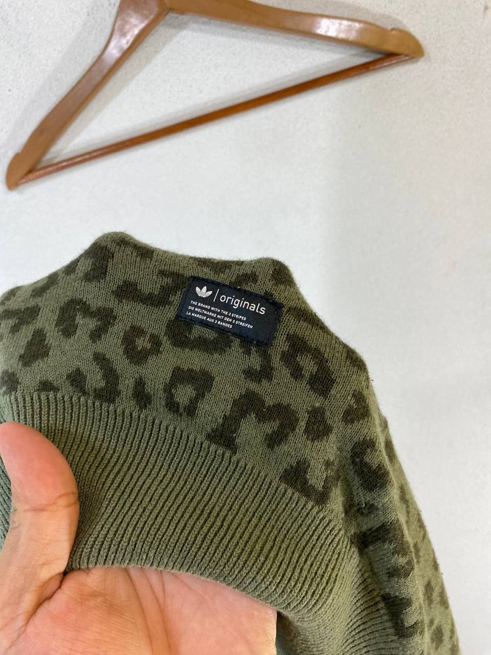 Adidas adidas leopard design cotton jacket nice design Size L / US 10 / IT 46 - 8 Thumbnail