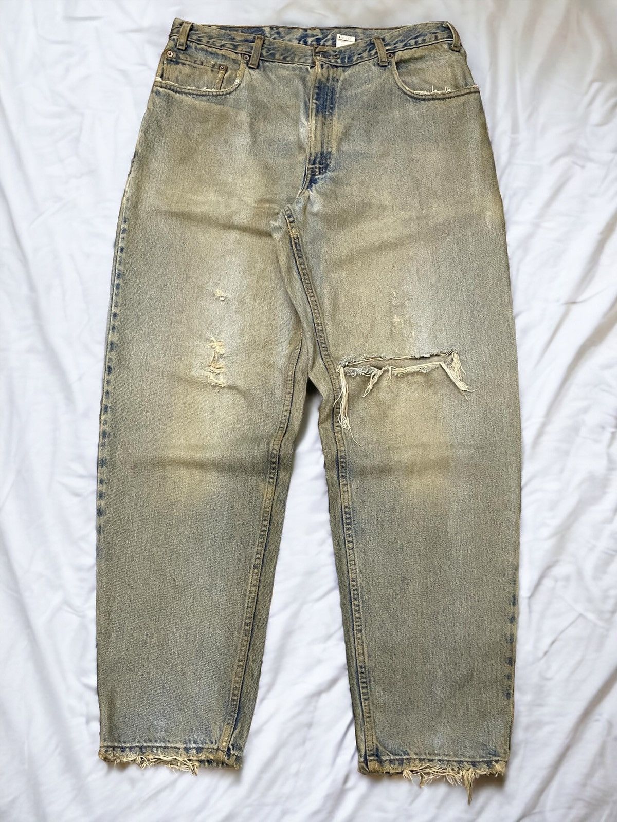 Levi's × Vintage Vintage Levis 560 Tapered Leg Loose Mud Wash Jeans Size US 35 - 1 Thumbnail