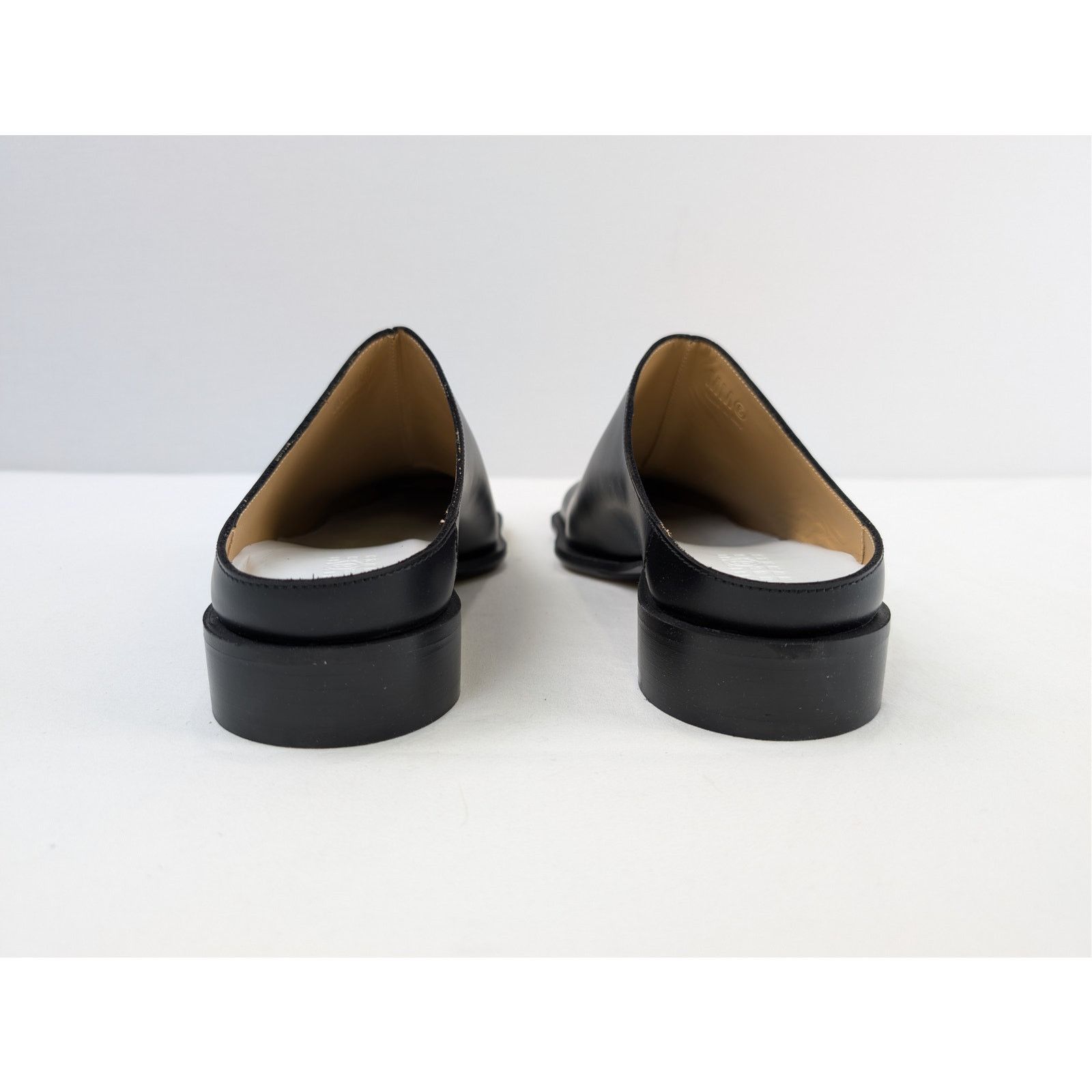 Maison Margiela o1rshd1 MM6 Maison Margiela Leather Mules Sandals Slippers Size US 11 / EU 44 - 10 Thumbnail