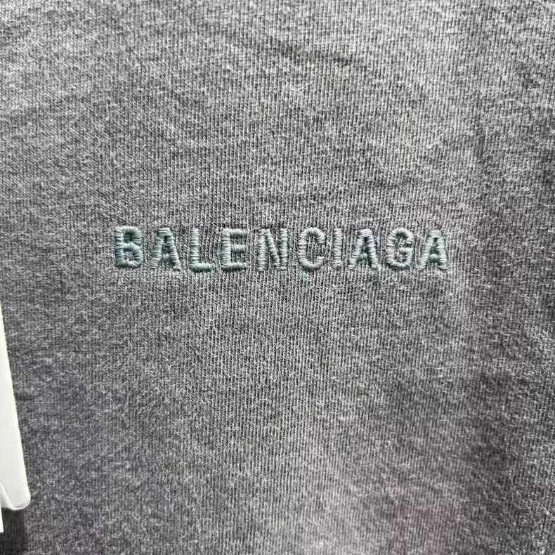 Balenciaga Balenciaga Back Spiral Line Slogan Embroidered Logo Short Size L / US 10 / IT 46 - 4 Thumbnail