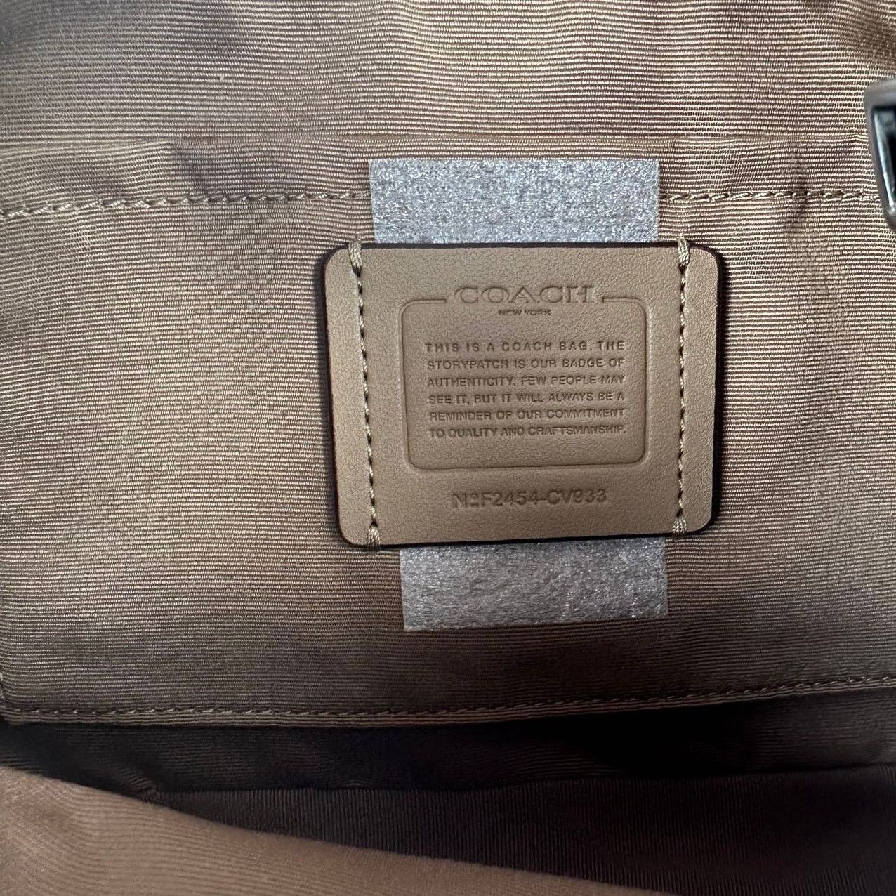 Coach Coach Teri Shoulder Bag Signature Canvas in Sand/Taupe CV933 Size ONE SIZE - 7 Thumbnail
