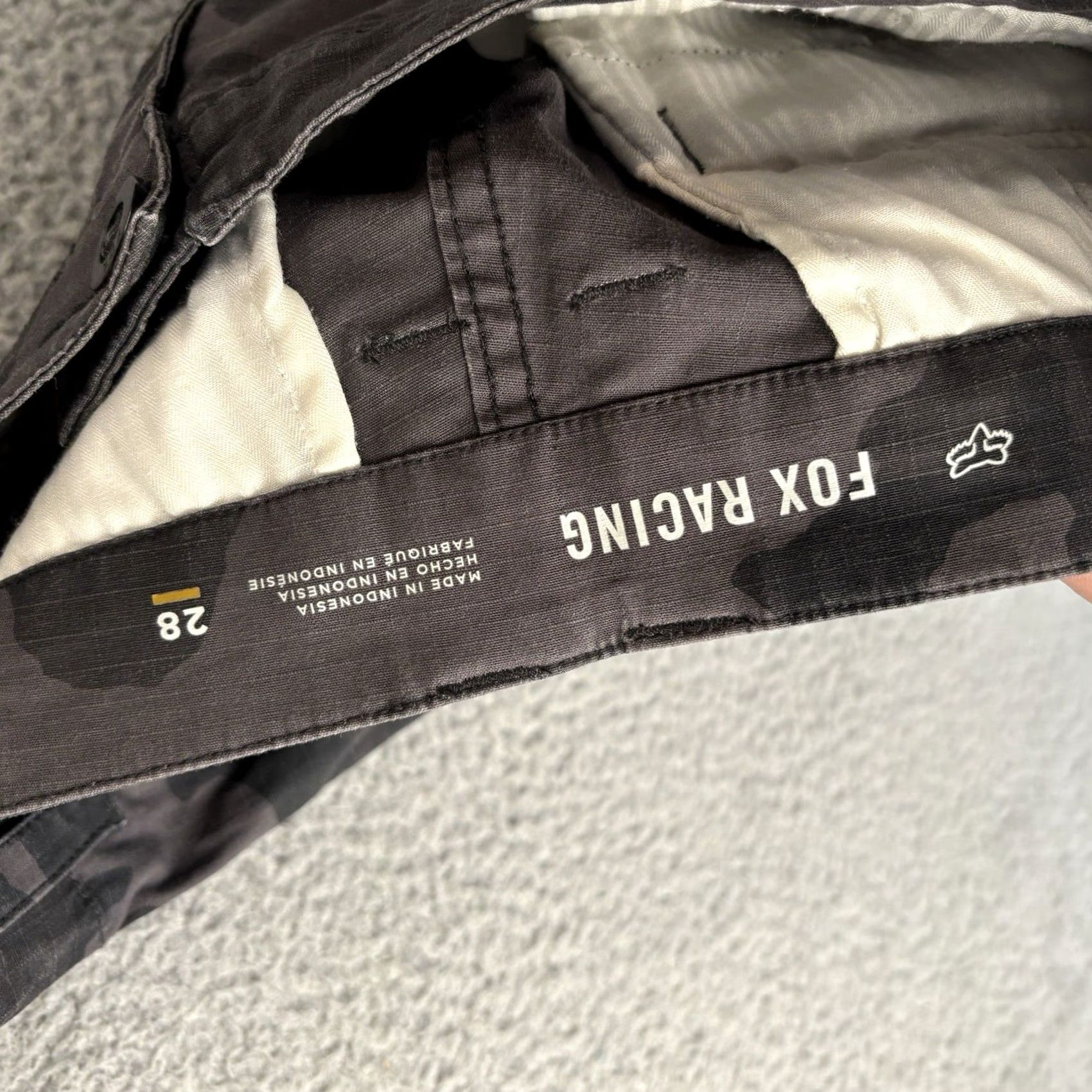 Fox Racing Fox Cargo Shorts Mens 30 Gray Camo Ripstop Cotton Pocketed Regular Rise 10in Front Flat Vintage: No Size US 30 / EU 46 - 6 Thumbnail